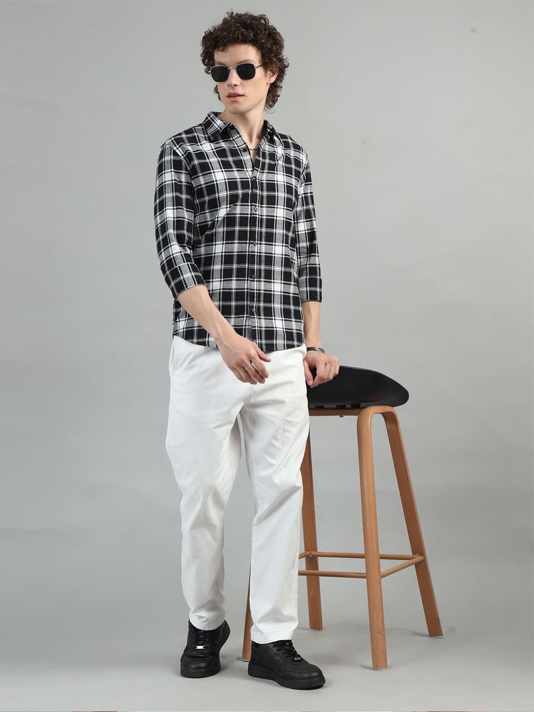 

Bushirt Men Classic Tartan Checks Opaque Checked Casual Shirt, Black