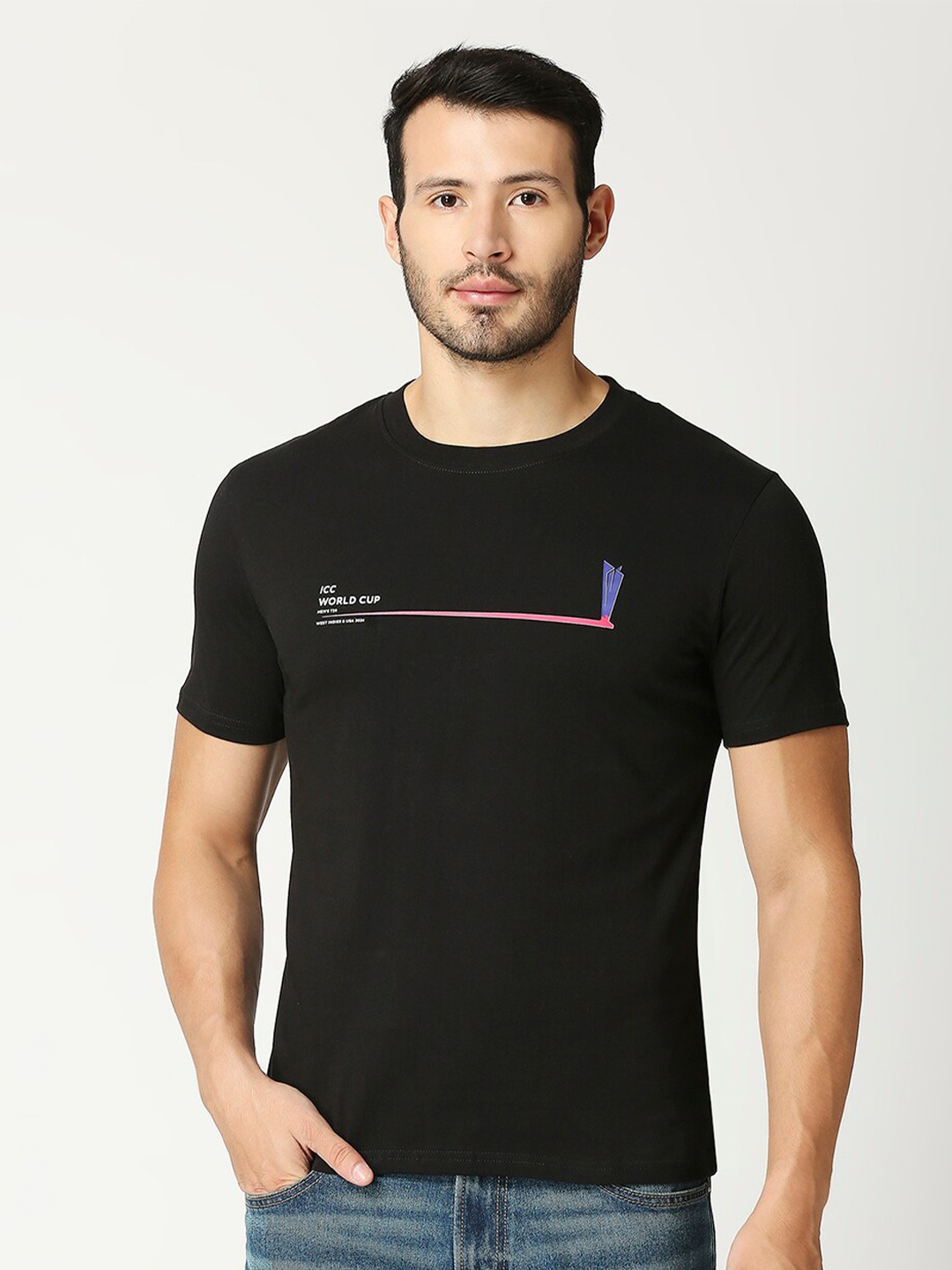 

FanCode Men Typography Applique T-shirt, Black