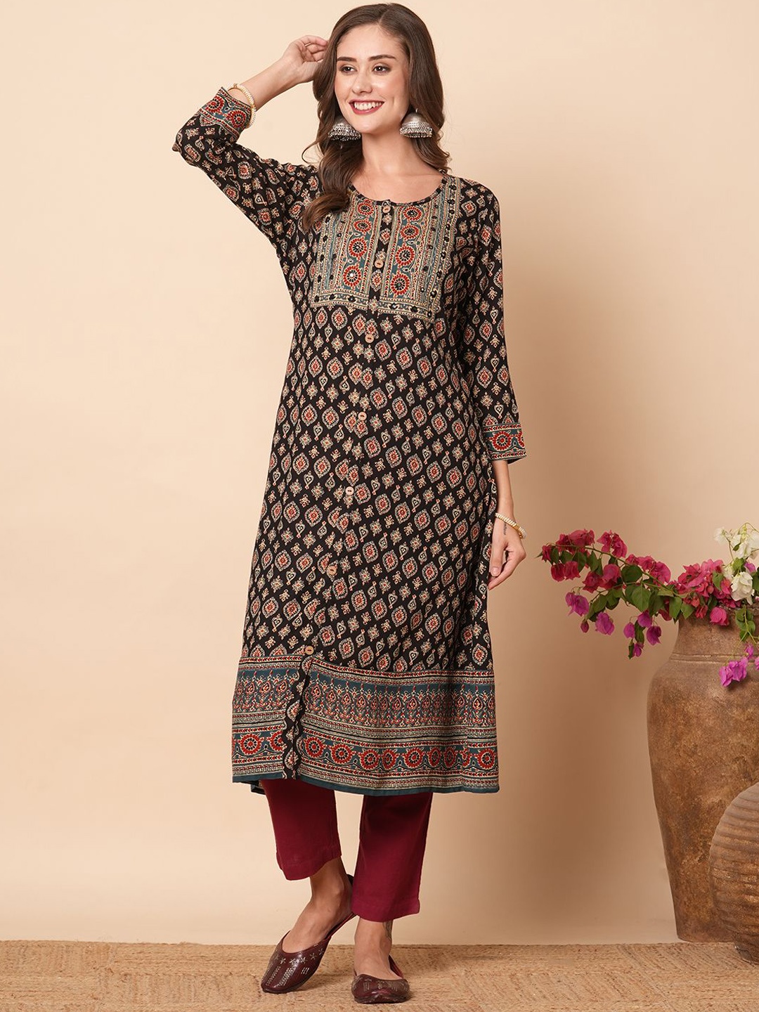 

FASHOR Ethnic Motifs Printed Mirror & Zari Embroidered A-line Kurta, Black