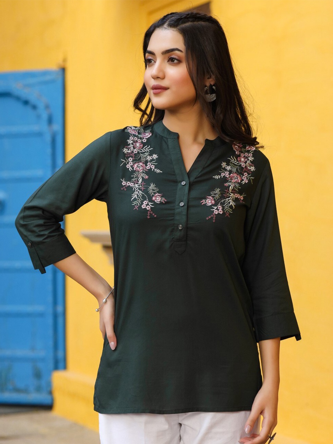 

Juniper Floral Embroidered Mandarin Collar Tunic, Green
