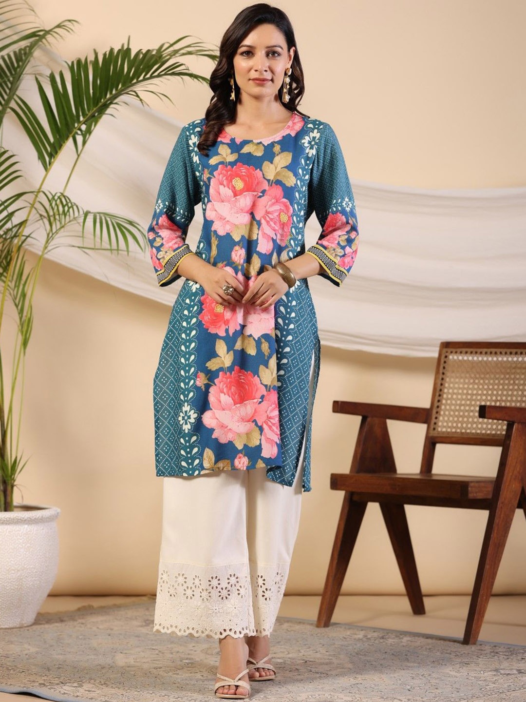 Juniper Floral Printed Round Neck Straight Kurta, Blue