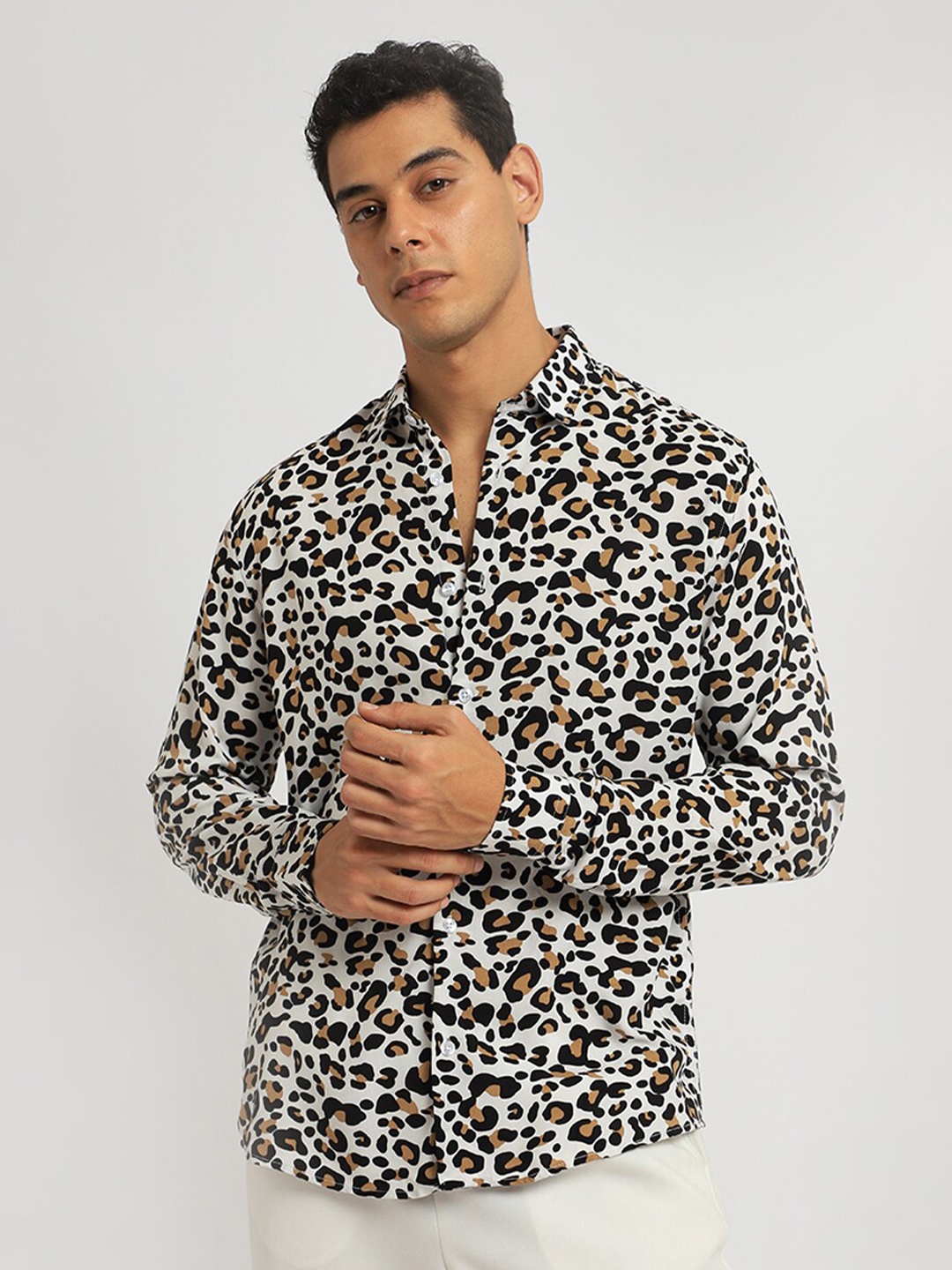 

Banana Club Men Classic Animal Opaque Printed Casual Shirt, White