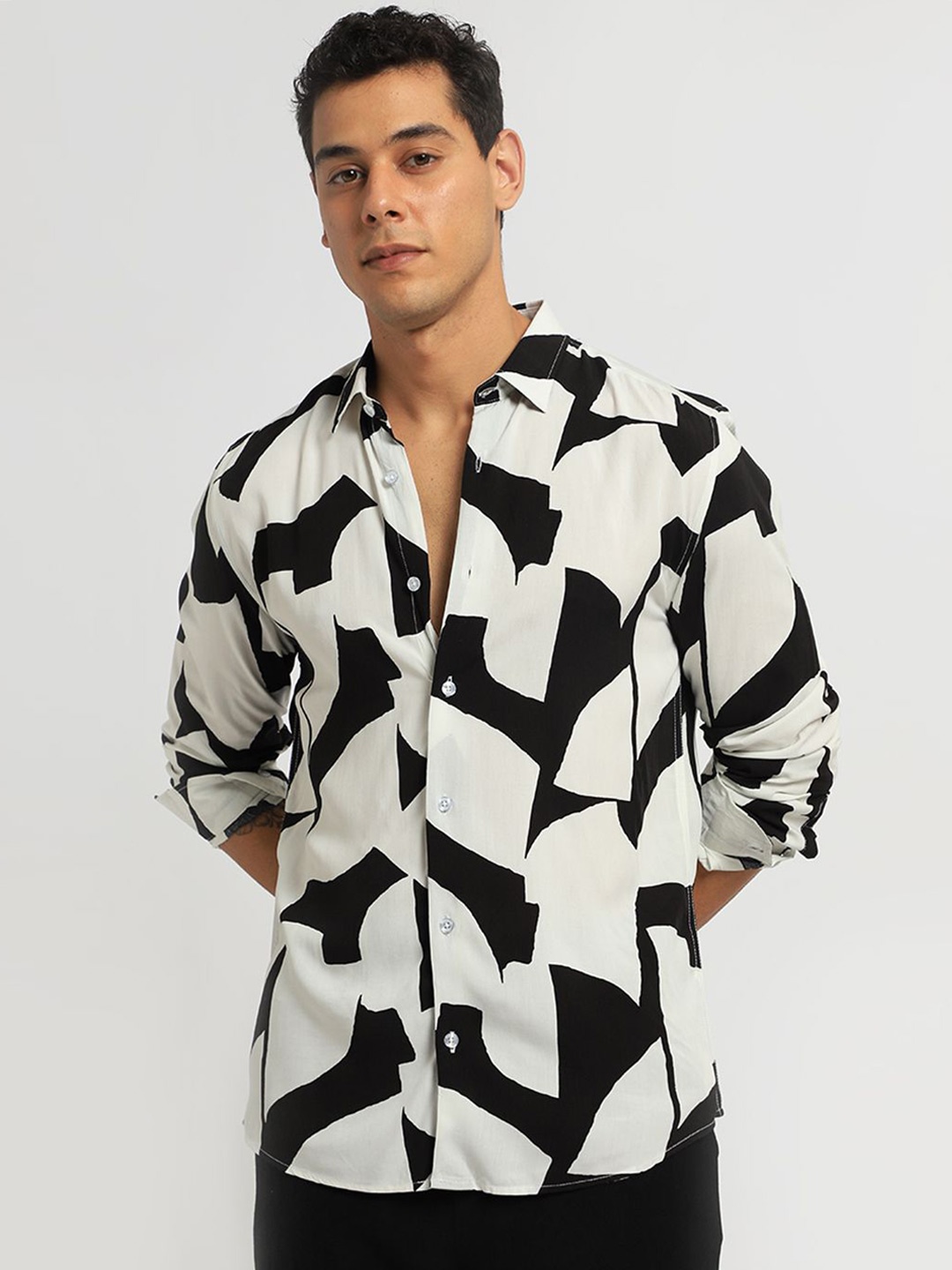 

Banana Club Classic Abstract Printed Casual Shirt, White