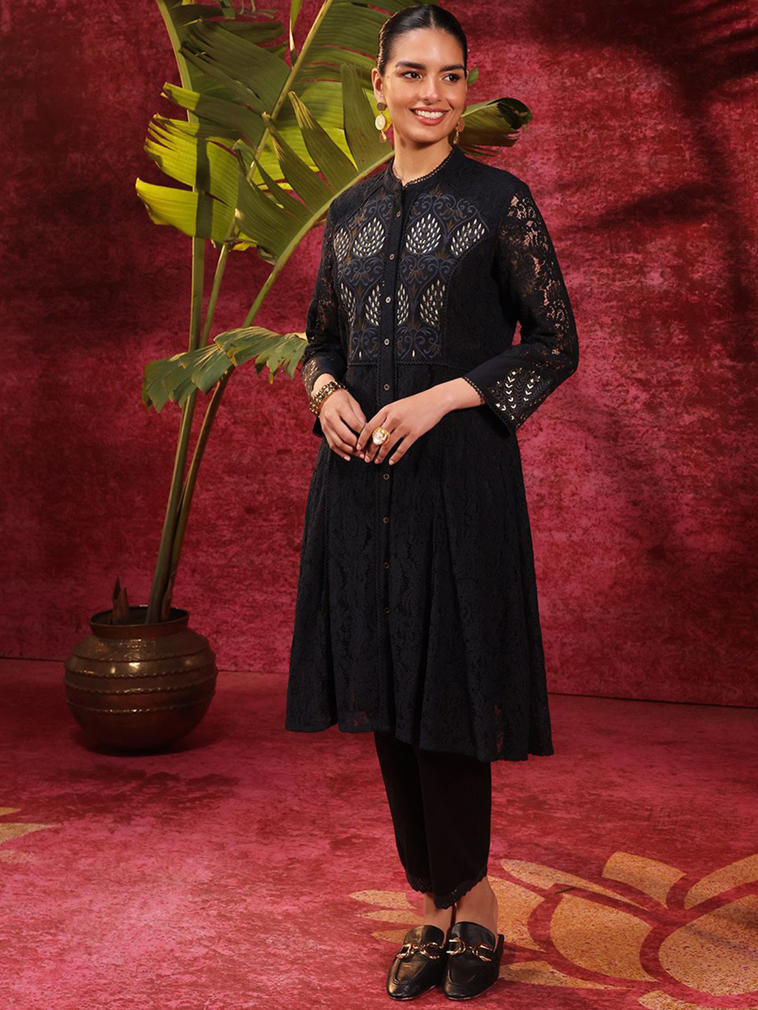 

Lakshita Ethnic Motifs Printed Thread Work Anarkali Kurta, Black