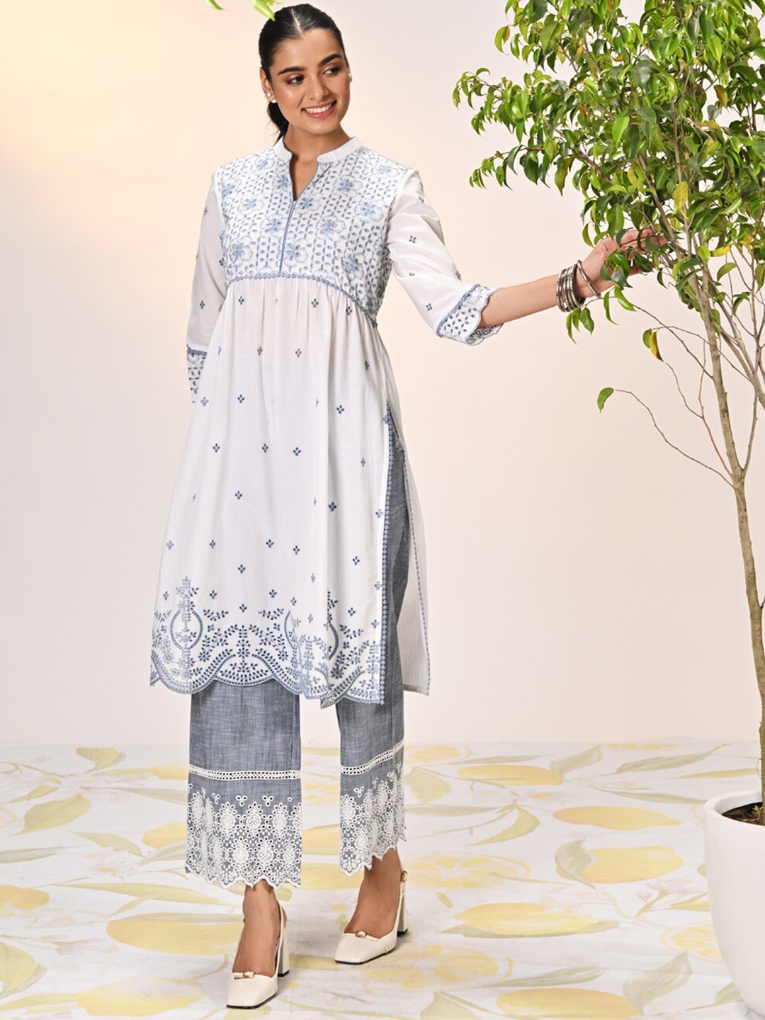 Lakshita Floral Embroidered Thread Work Kurta, White
