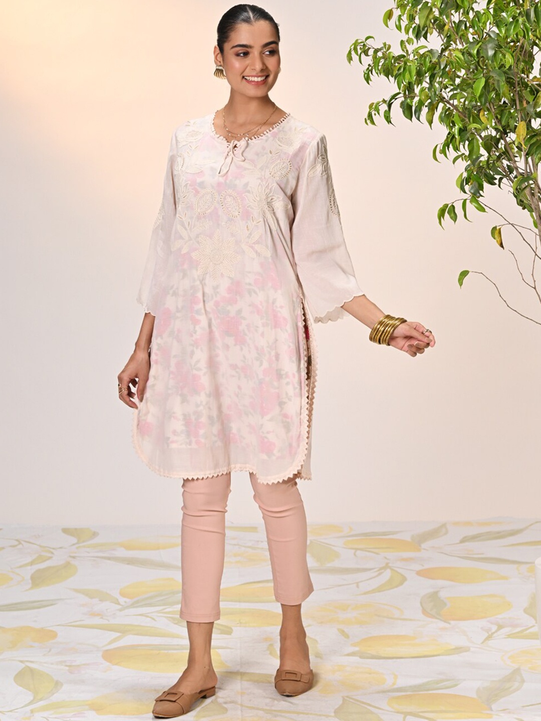 

Lakshita Women Tie-Up Neck Embroidered Thread Work Floral Georgette Kurta, Pink