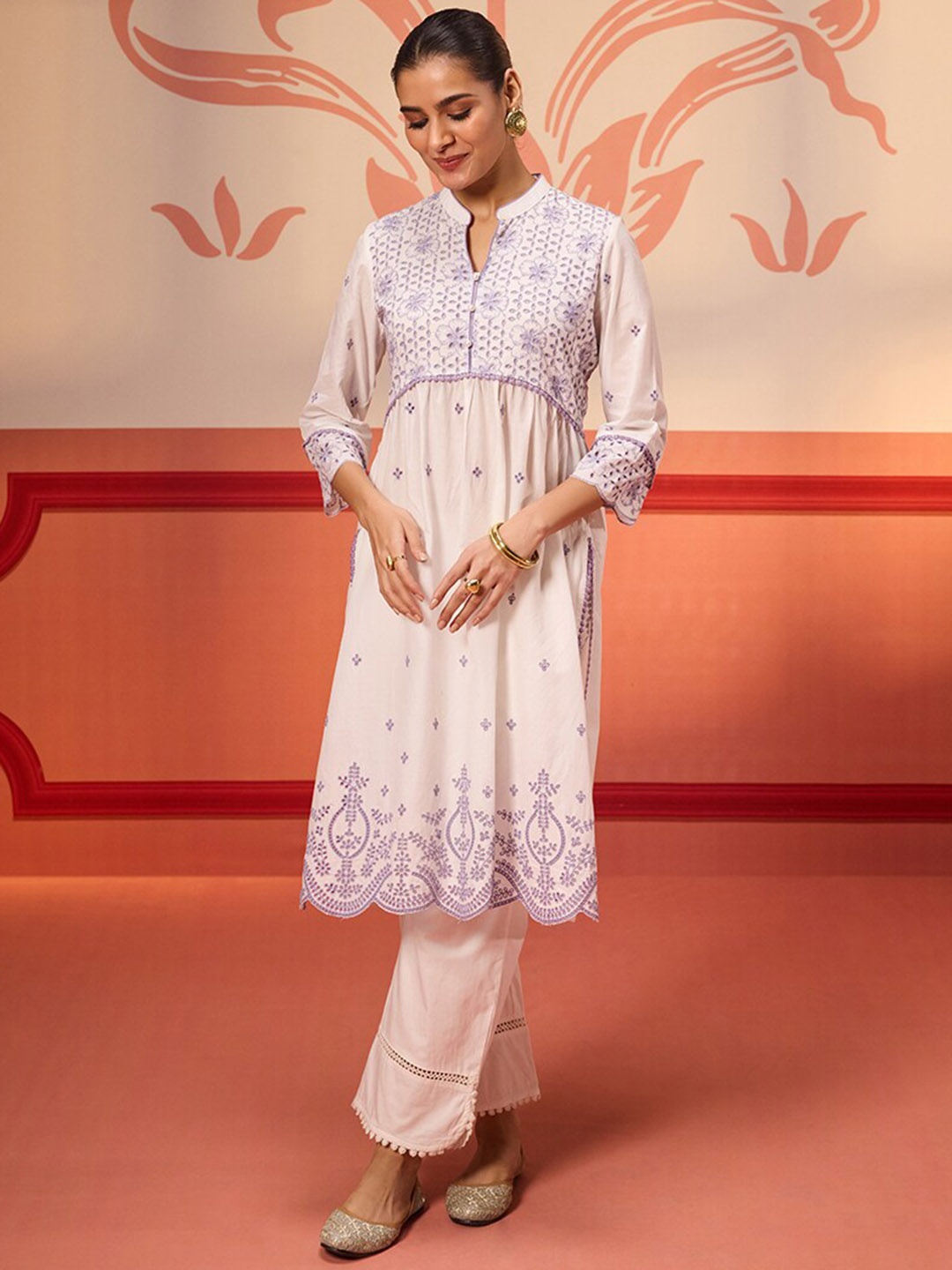 Lakshita Women Floral Embroidered Thread Work Floral Kurta, White