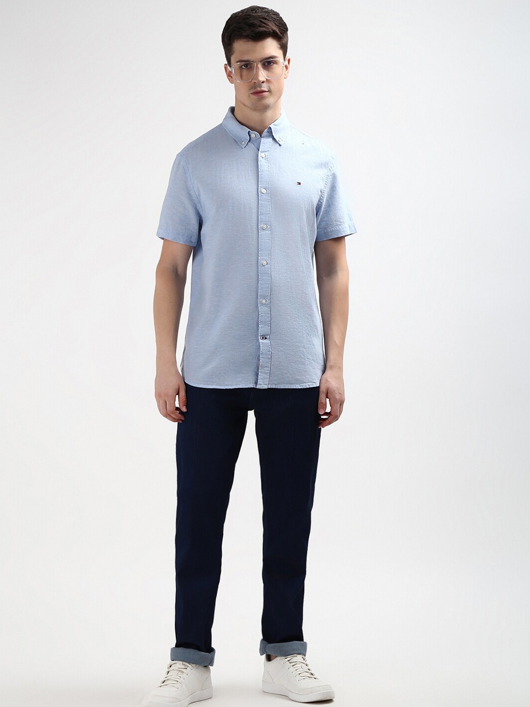 

Tommy Hilfiger Men Button Down Collar Short Sleeves Regular Fit Cotton Casual Shirt, Blue