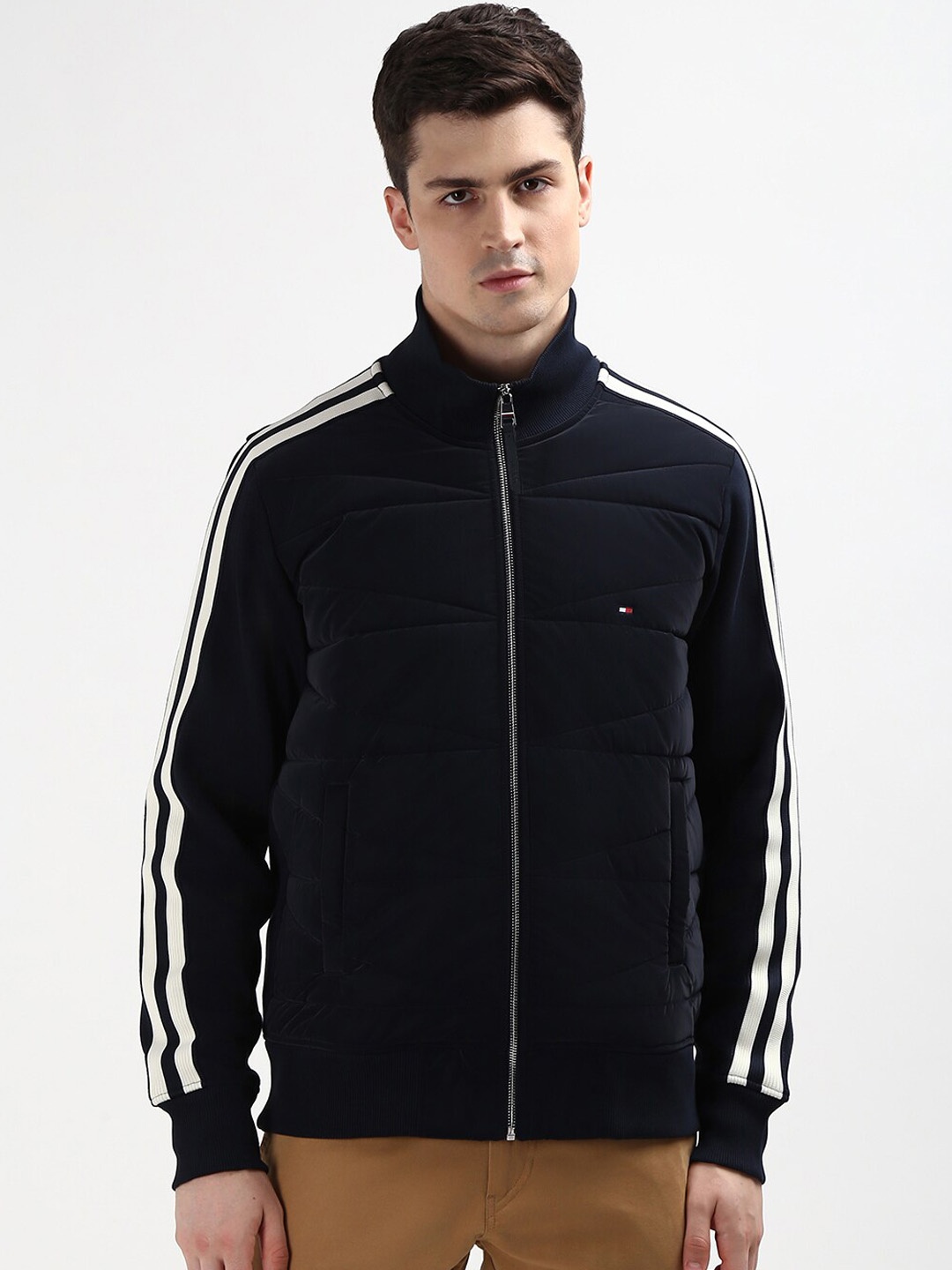 

Tommy Hilfiger Men Colourblocked Stand Collar Bomber Jacket, Navy blue