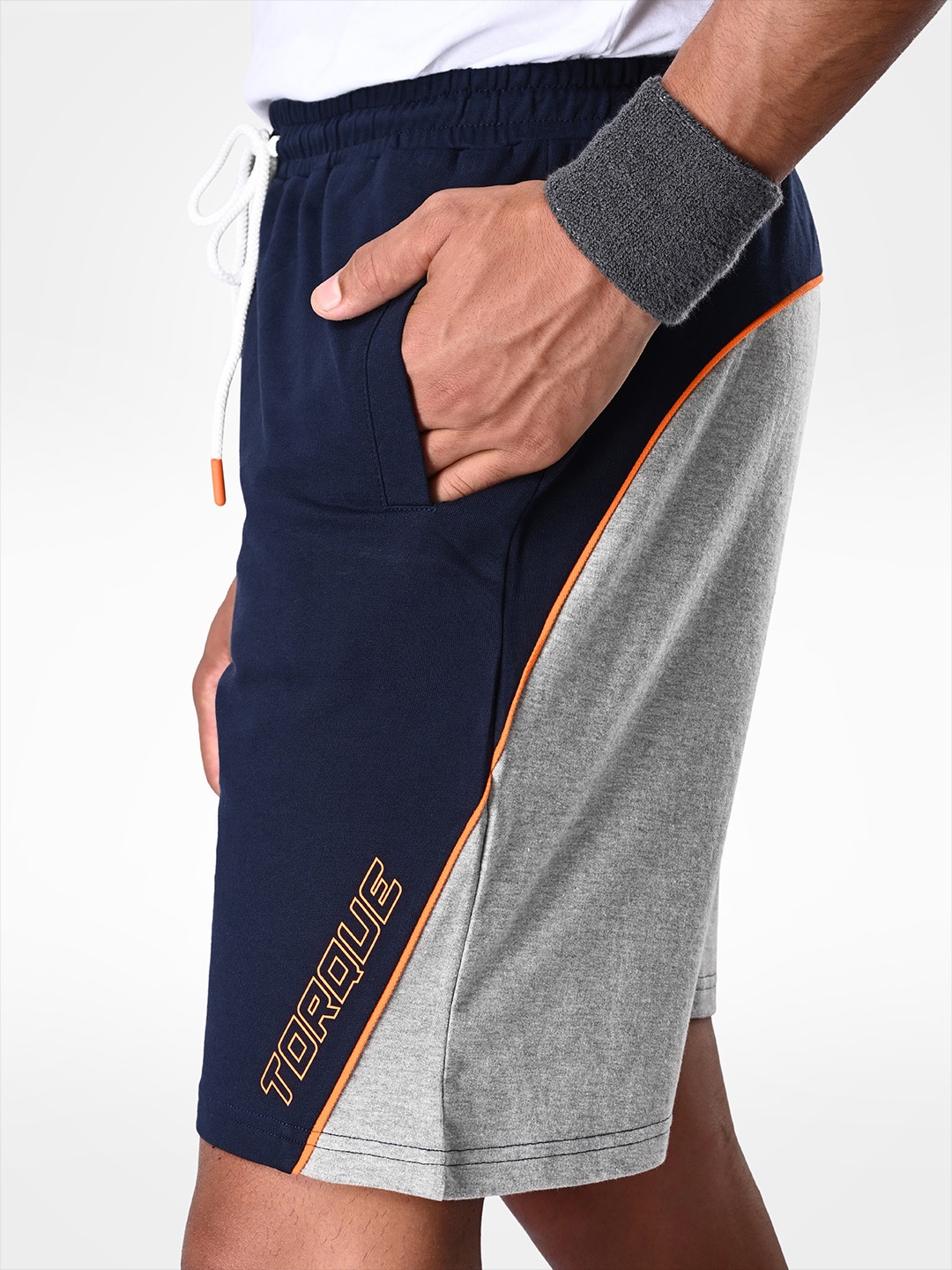 

Supa Men Colourblocked Mid-Rise Sports Shorts, Navy blue
