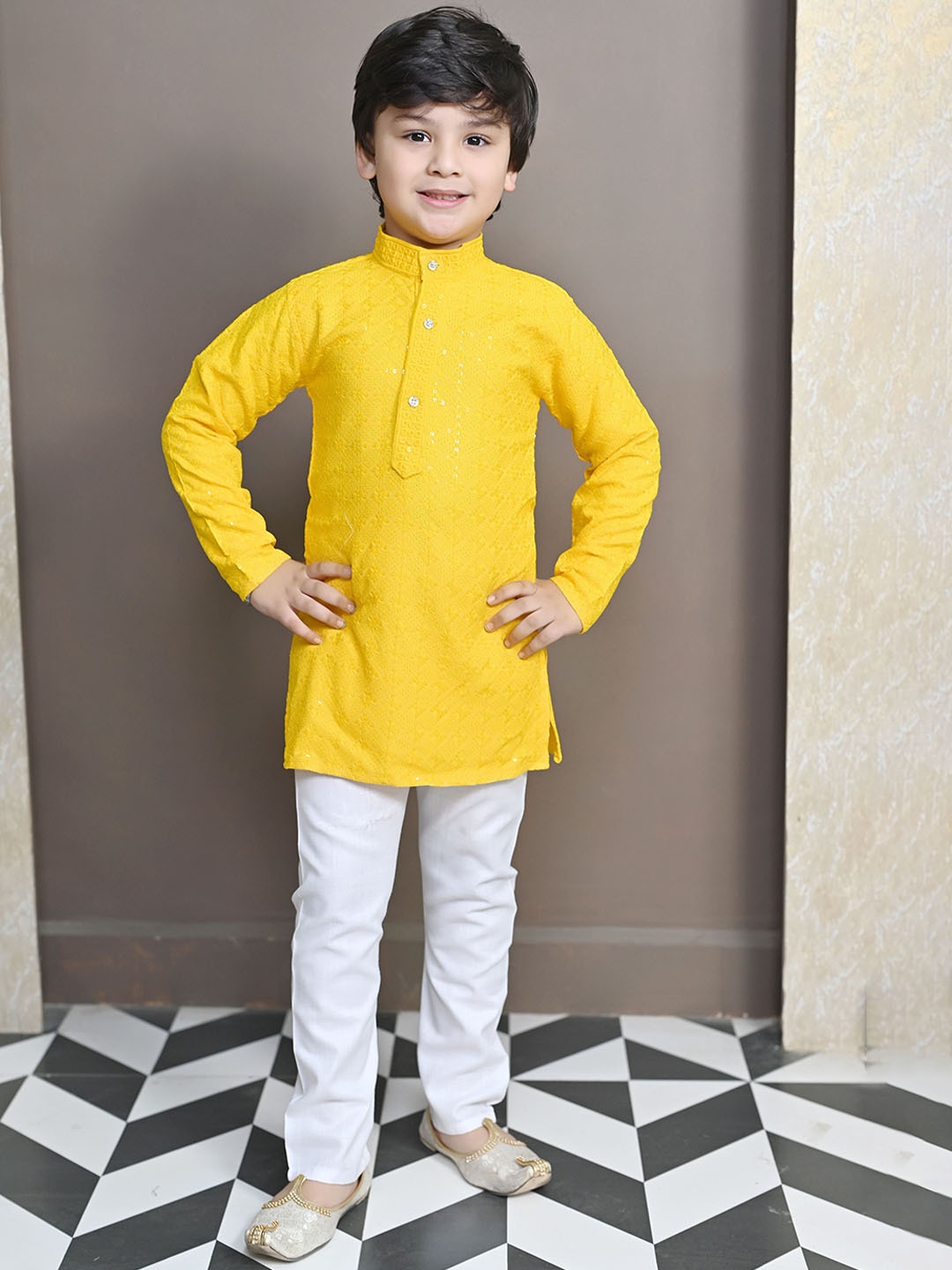 

BT DEZINES Boys Floral Embroidered Sequinned Straight Kurta With Pyjama, Yellow