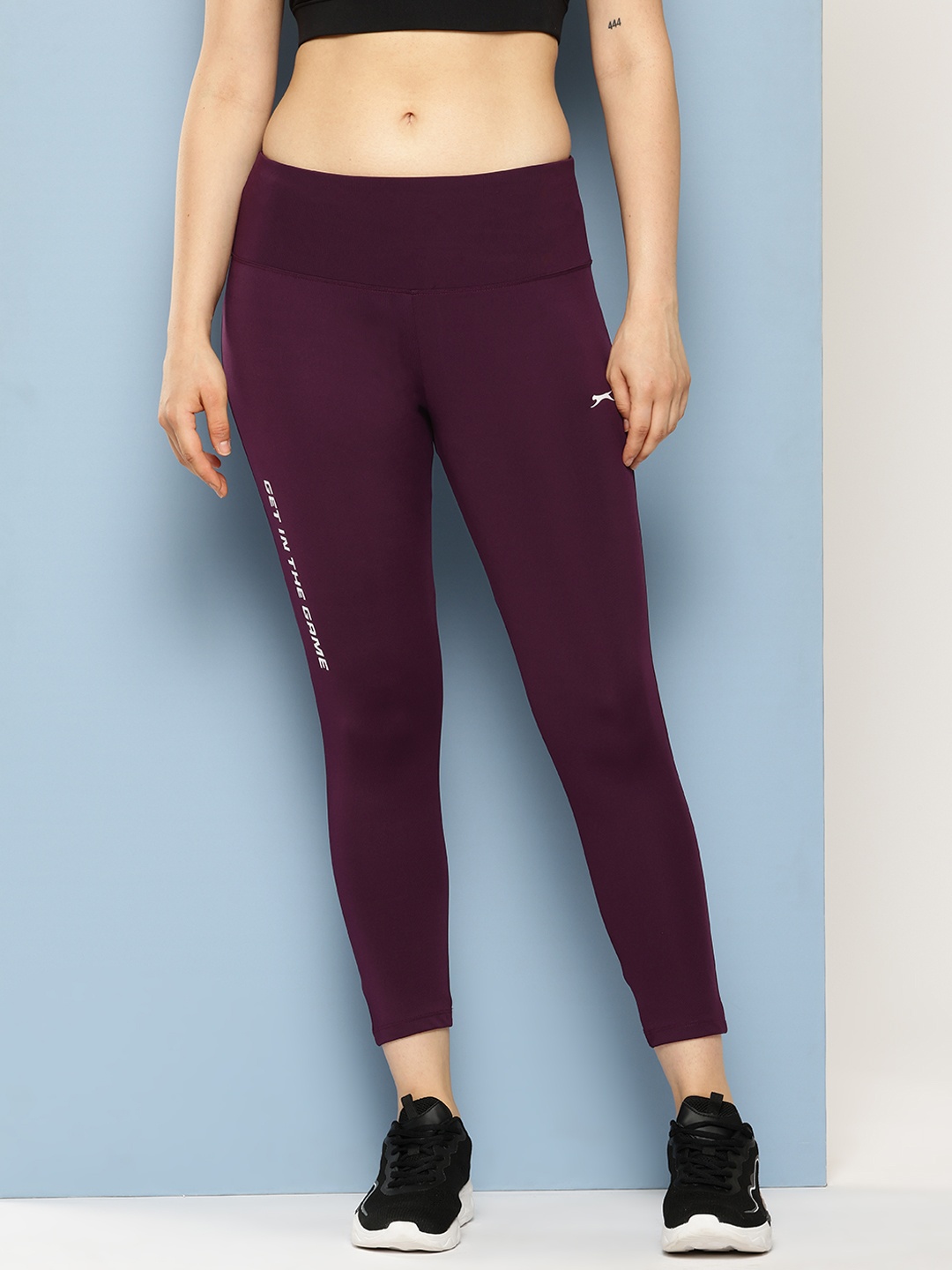 

Slazenger Printed Slim Fit Mid-Rise Cropped Running Tights, Maroon