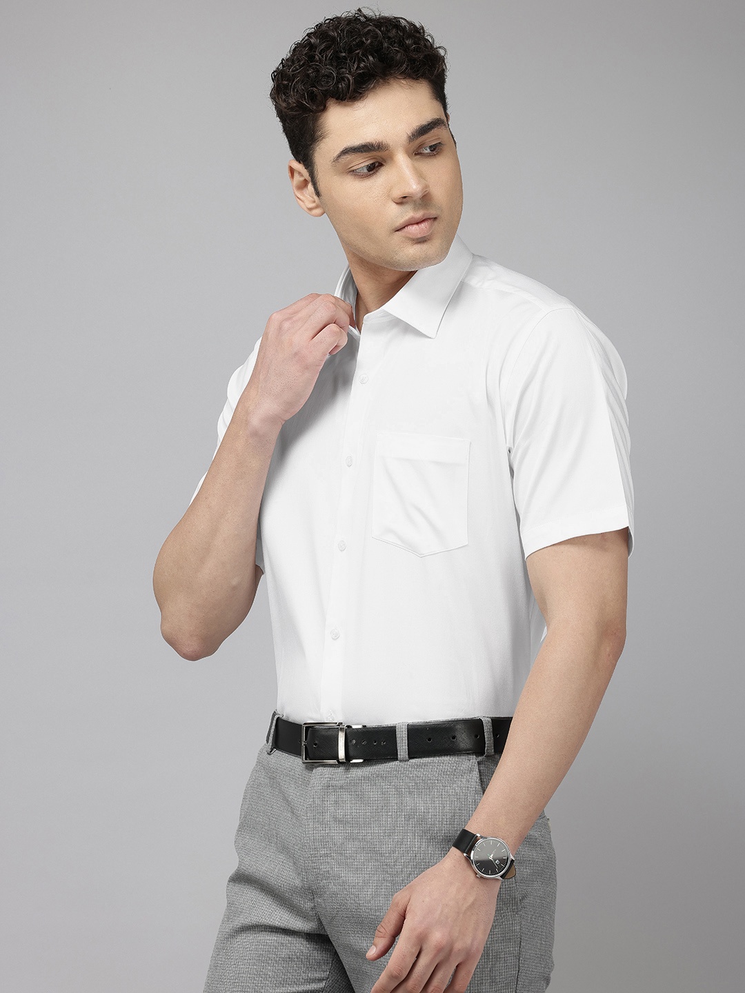 

Van Heusen Custom Fit Formal Shirt, White