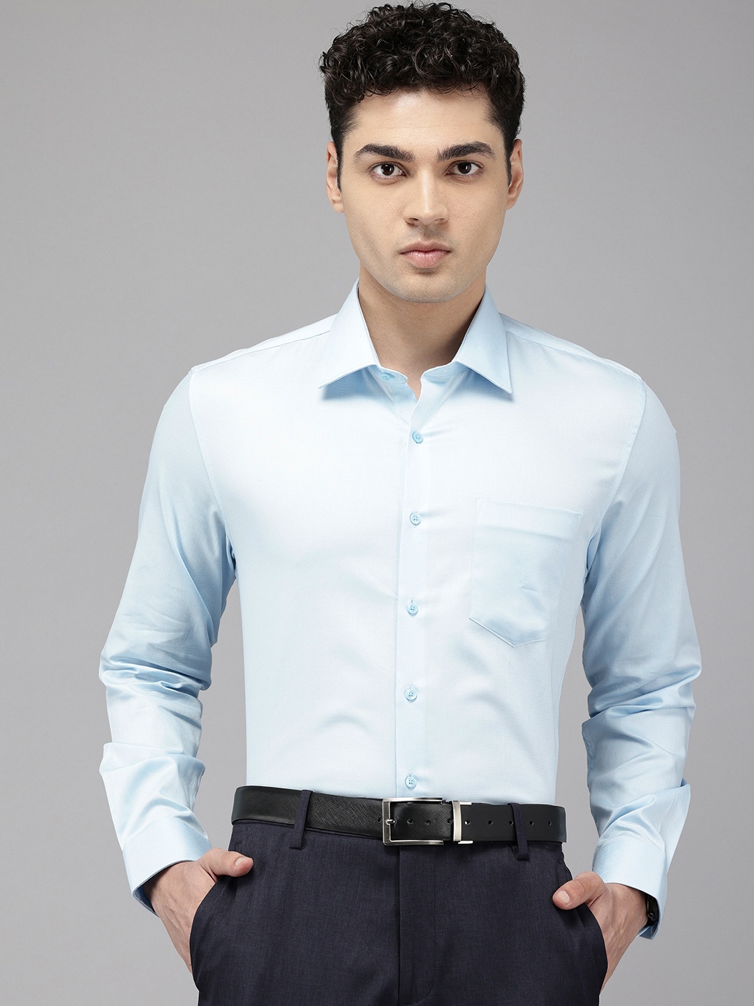 

Van Heusen Slim Fit Textured Self Design Pure Cotton Formal Shirt, Blue