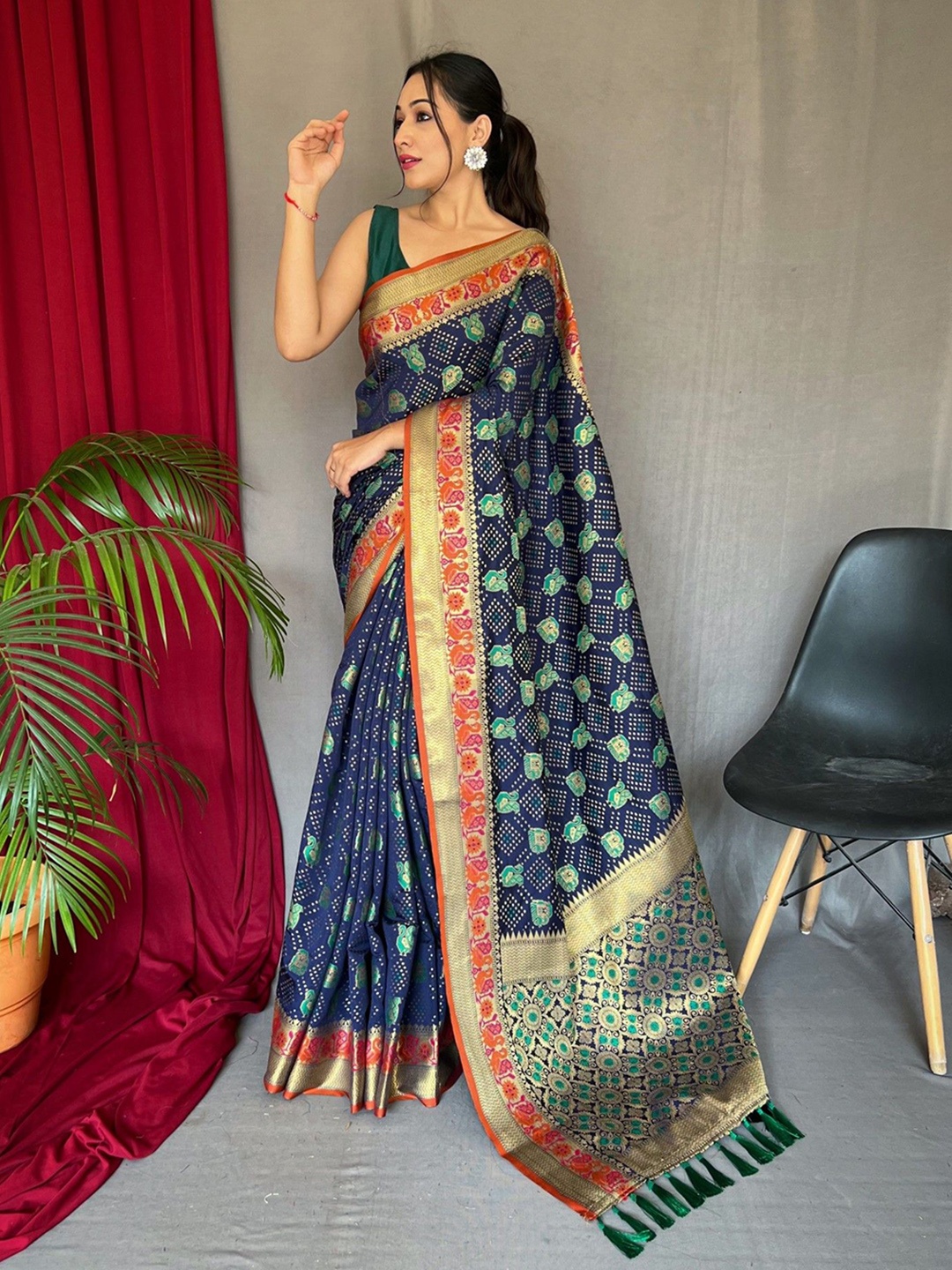 

LeeliPeeri Designer Woven Design Zari Patola Saree, Navy blue