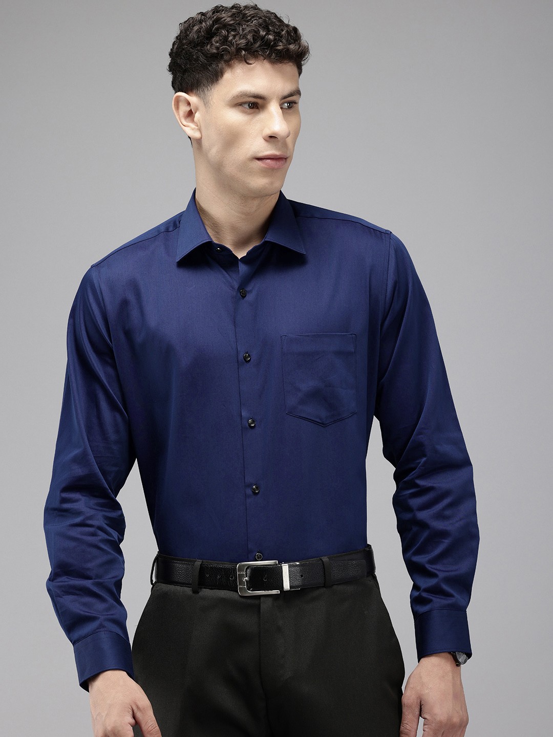 

Van Heusen Pure Cotton Custom Fit Opaque Formal Shirt, Blue