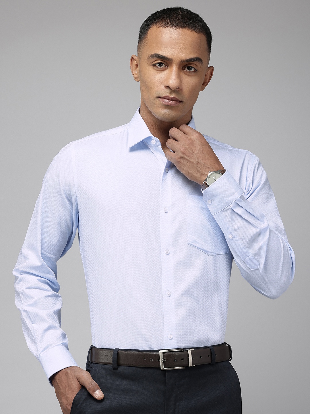 

Van Heusen Pure Cotton Custom Fit Self Design Opaque Formal Shirt, Blue
