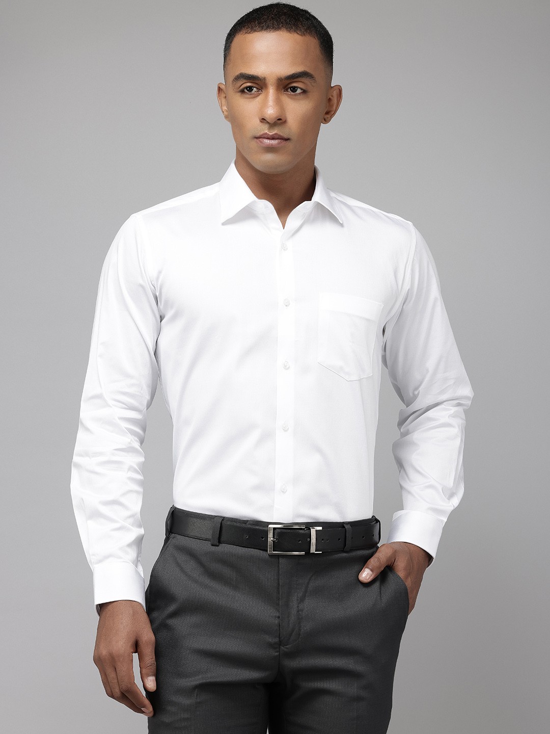 

Van Heusen Custom Fit Formal Shirt, White