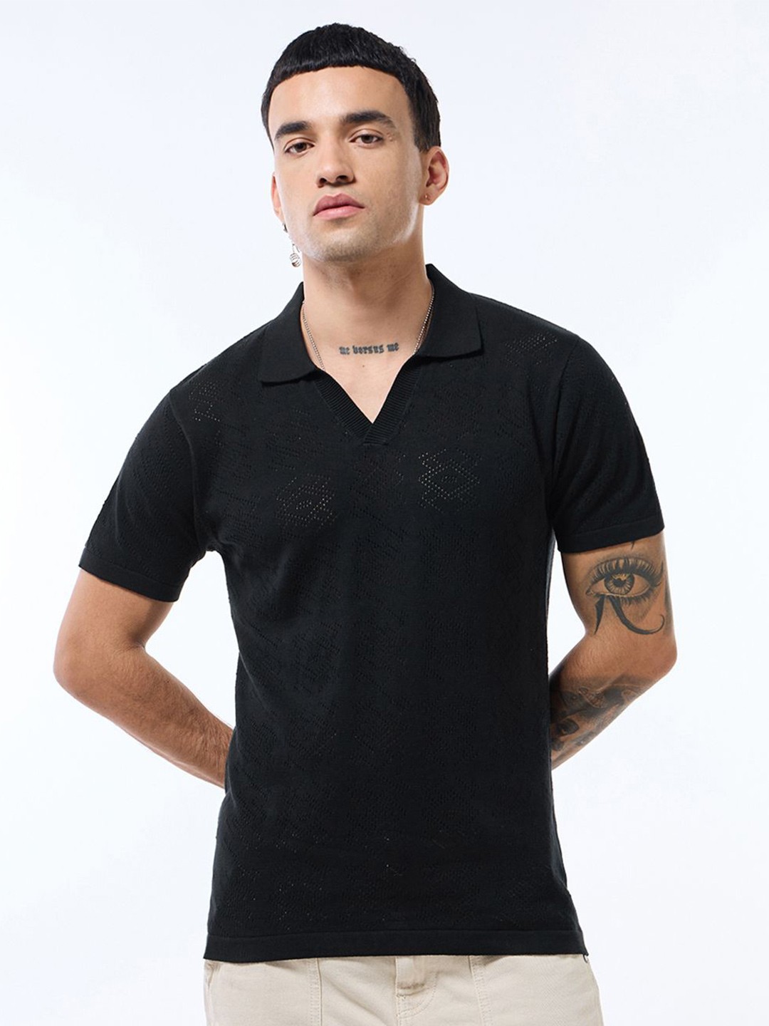 

Bewakoof Men Textured Flatknit Polo T-shirt, Black