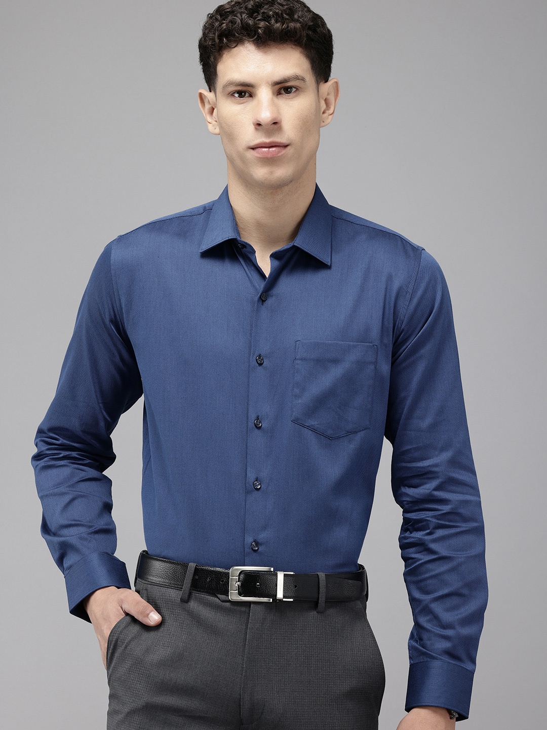 

Van Heusen Pure Cotton Self Design Textured Slim Fit Opaque Formal Shirt, Navy blue