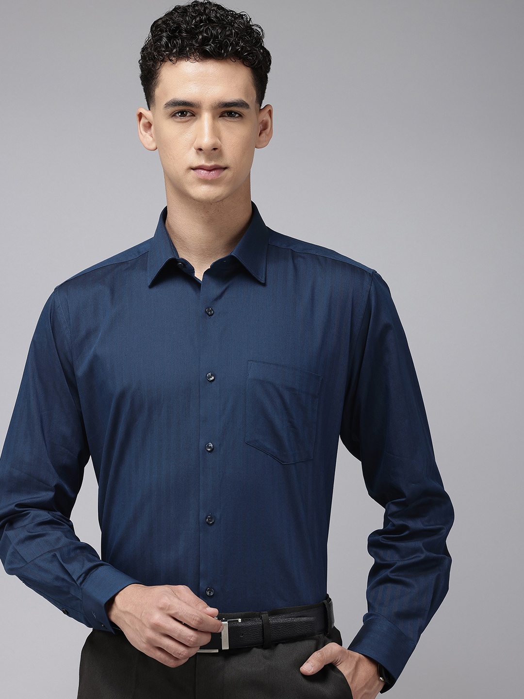 Van Heusen Pure Cotton Custom Fit Self Striped Opaque Formal Shirt, Navy blue