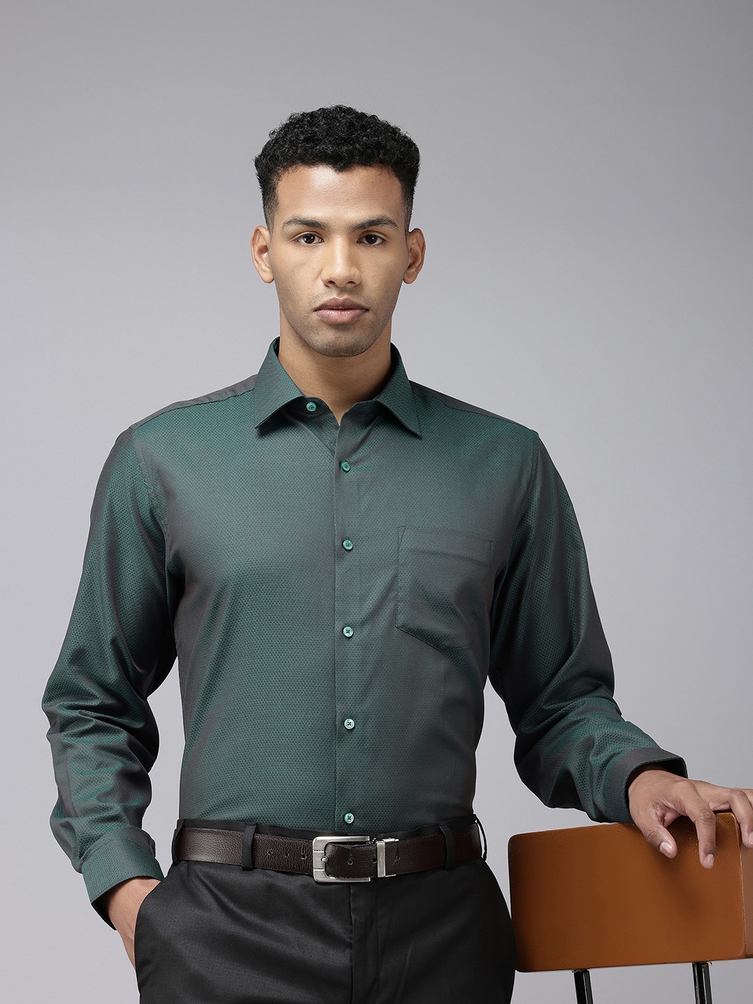 

Van Heusen Pure Cotton Custom Fit Self Design Opaque Formal Shirt, Teal