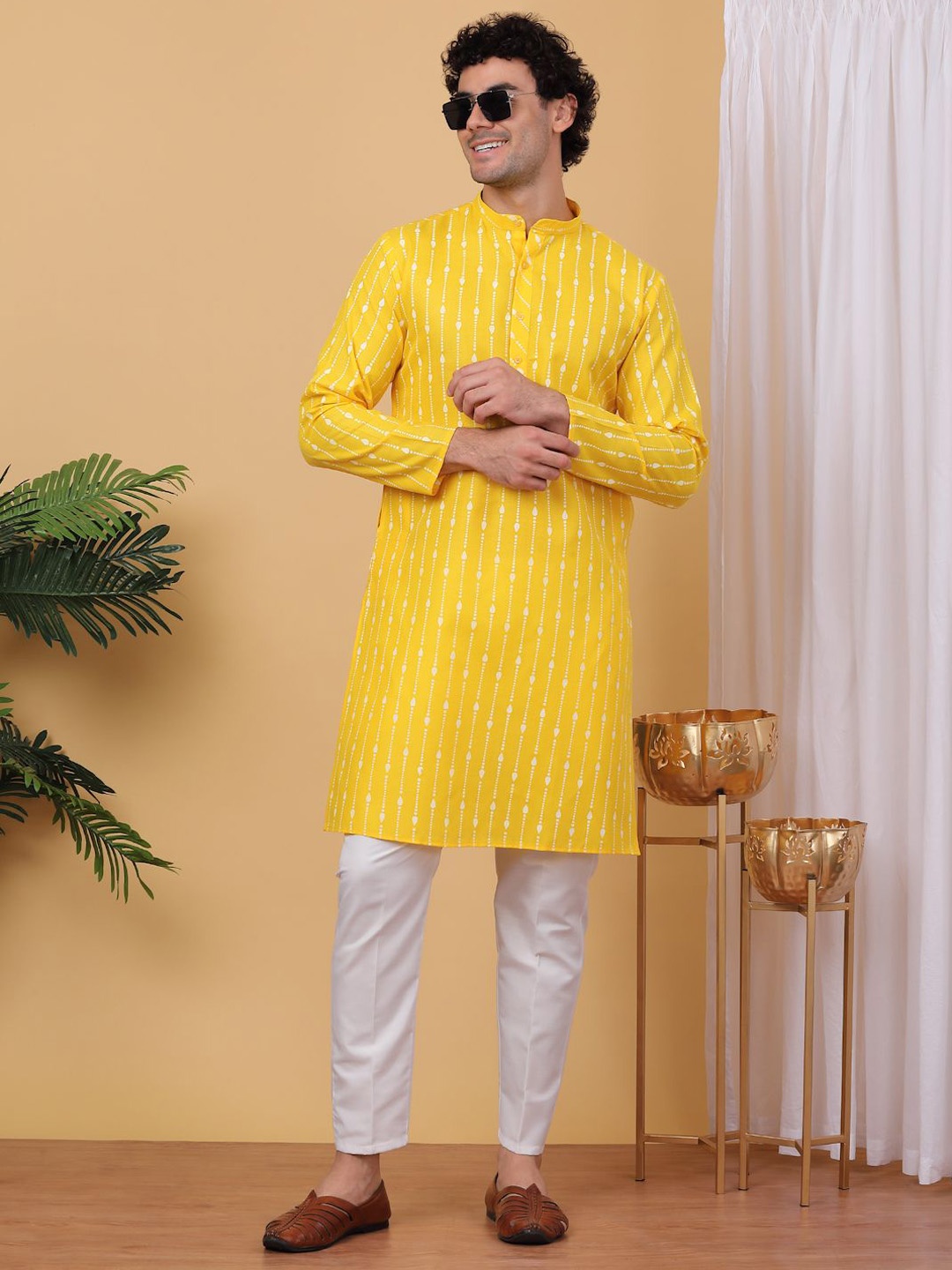 

Anouk Yellow Ethnic Motifs Printed Band Collar Pure Cotton Straight Kurta With Pyjamas