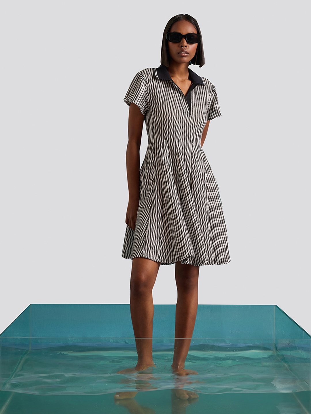 

Muvazo Striped Shirt Collar Above Knee Fit & Flare Dress, Black