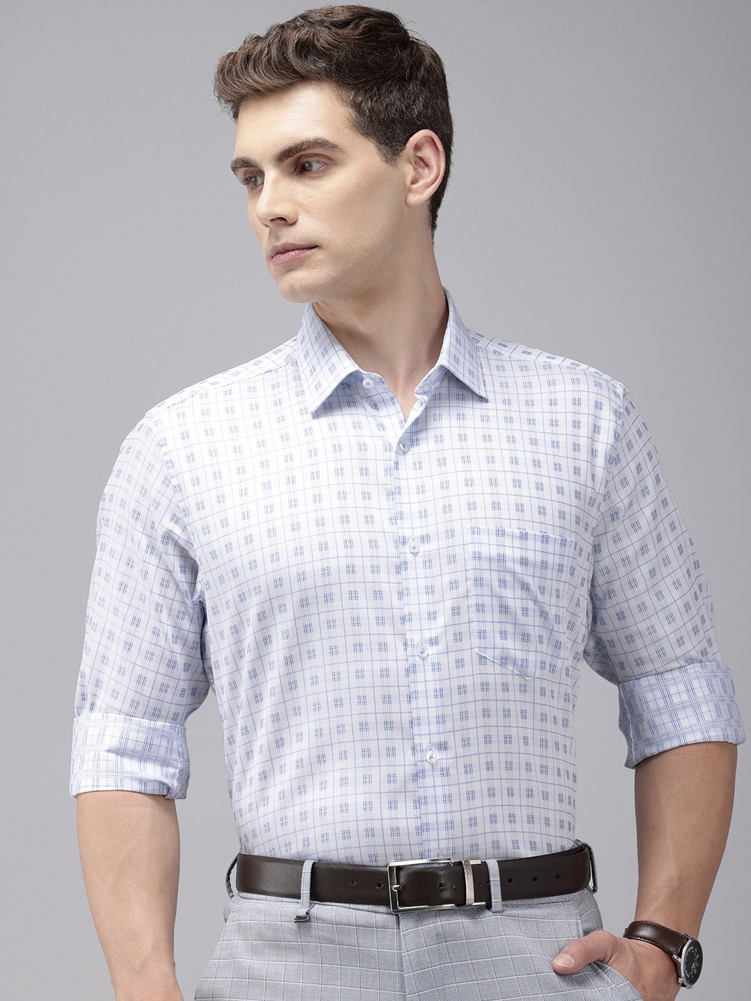 

Van Heusen Custom Fit Checked Pure Cotton Formal Shirt, Blue