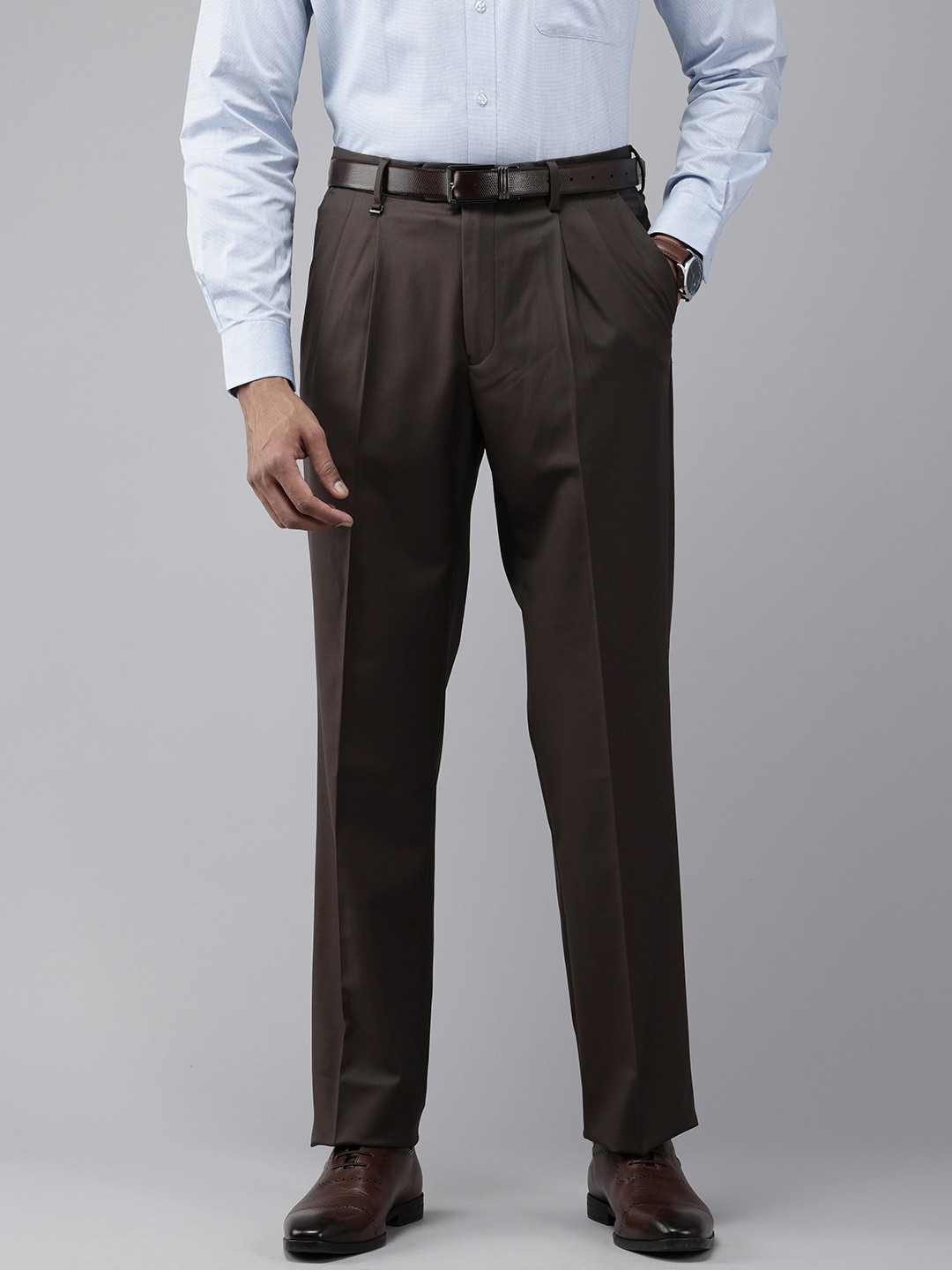 

Van Heusen Men Pleated Formal Trousers, Brown