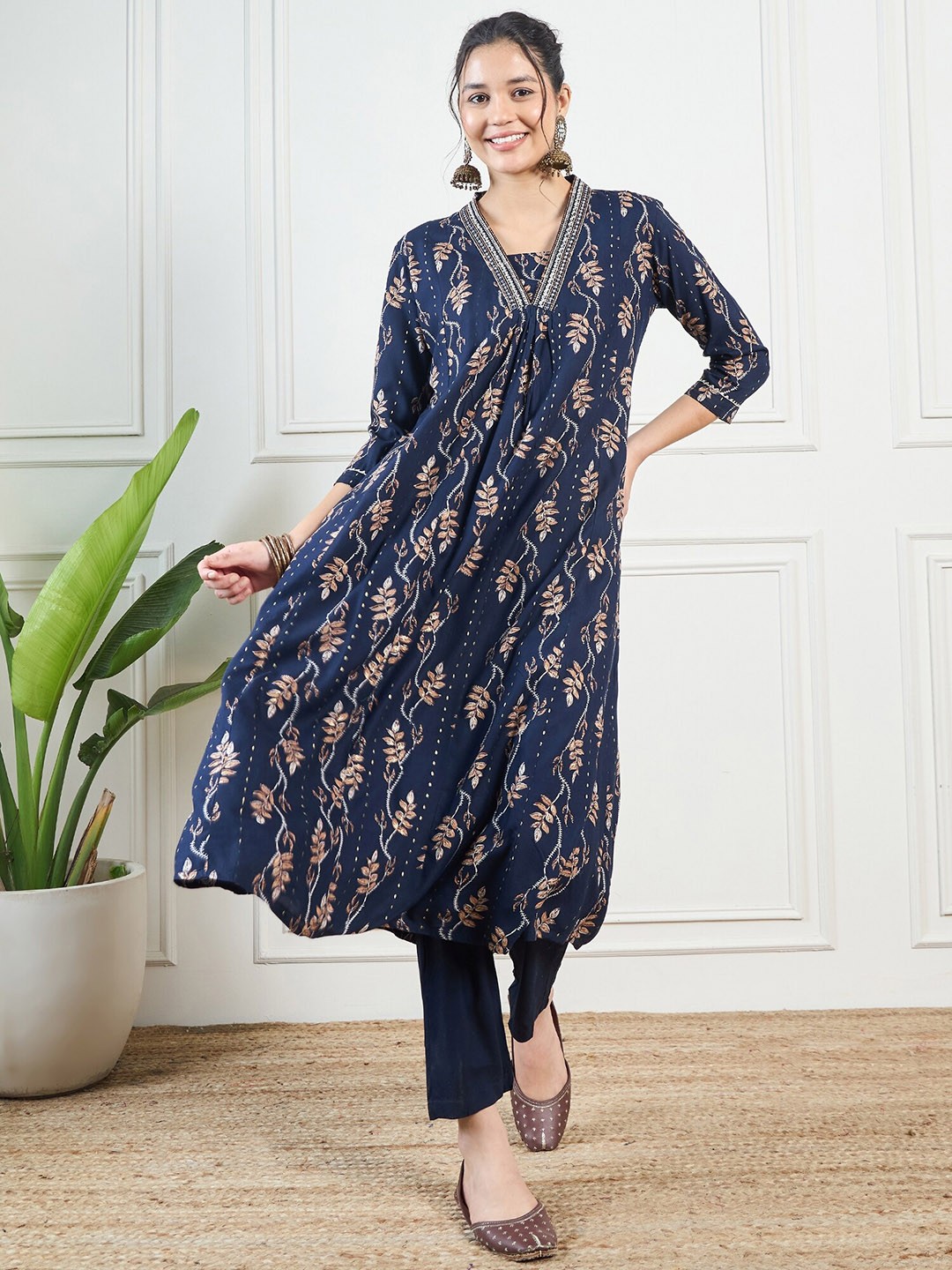 

KALINI Floral Printed Regular Thread Work Anarkali Kurta With Trousers, Navy blue