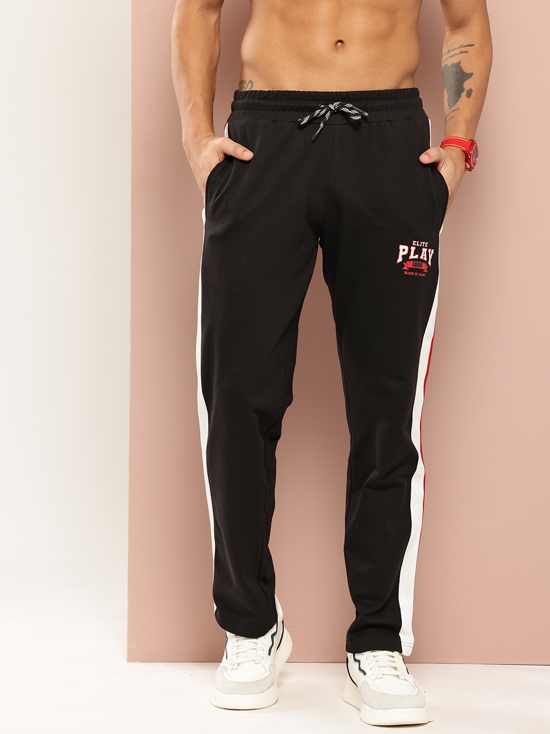 

Harvard Men Stripe Detail Regular Fit Track Pants, Black