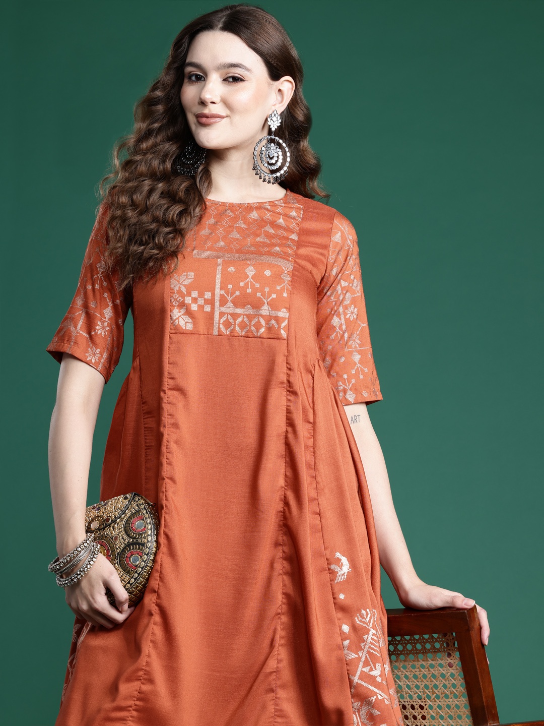 

Sangria Geometric Printed Gotta Patti Kurta, Rust