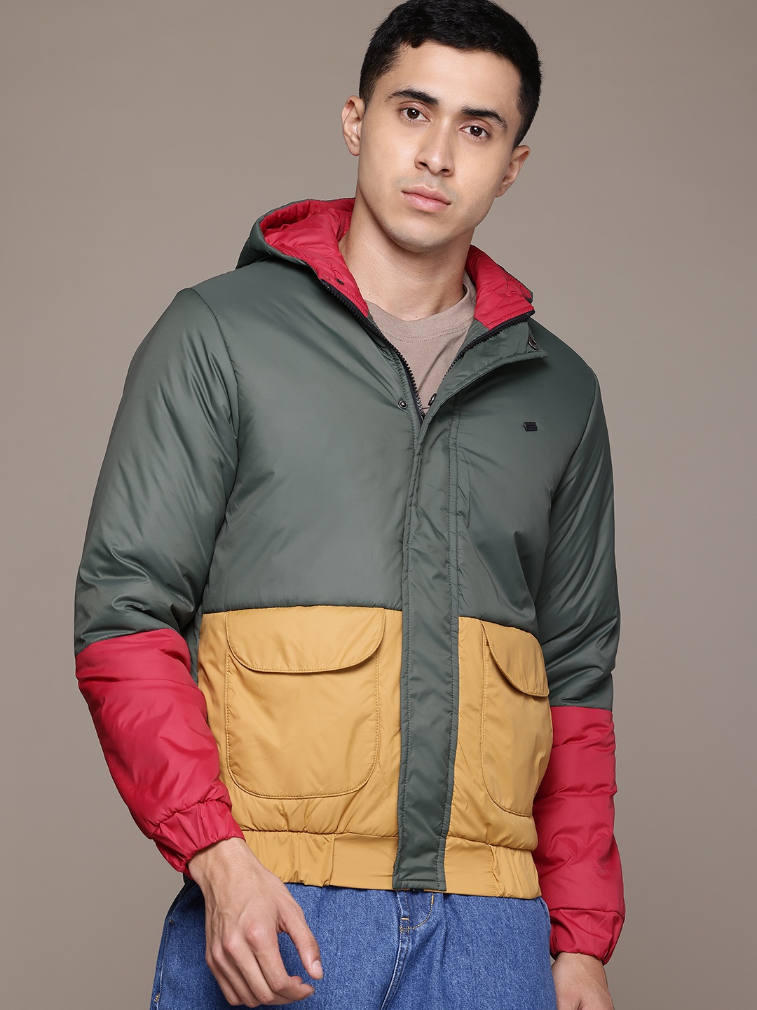 

The Roadster Lifestyle Co. Men Colourblocked Padded Jacket, Olive