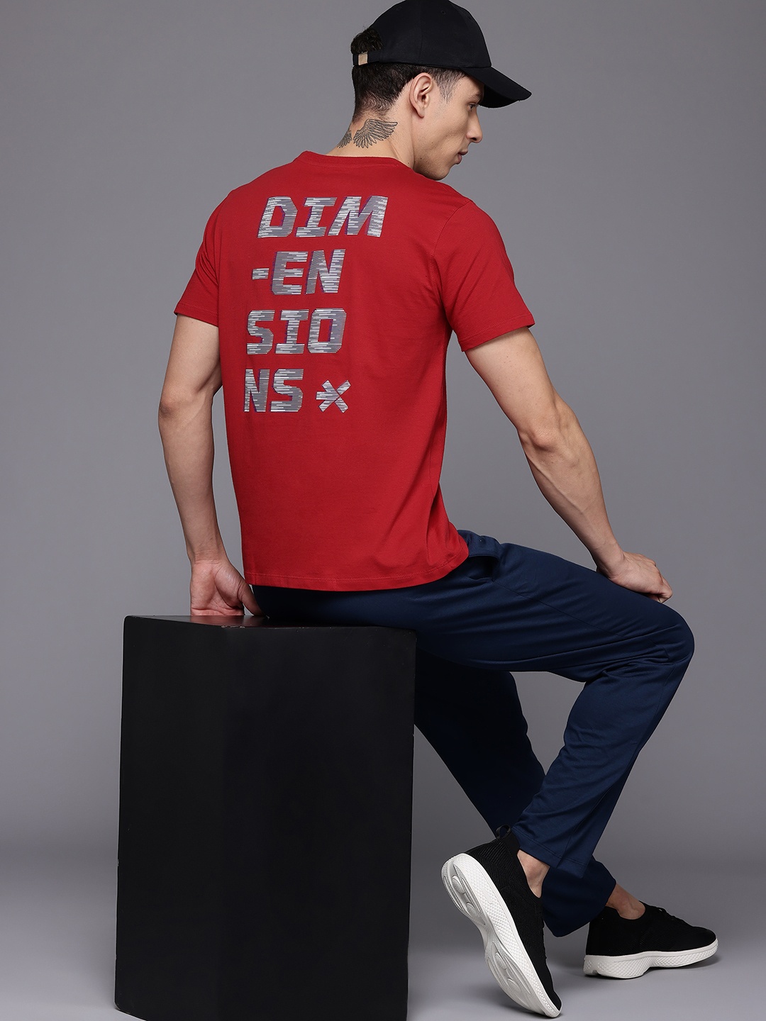 

HRX by Hrithik Roshan Pure Cotton Typography Print T-shirt, Red