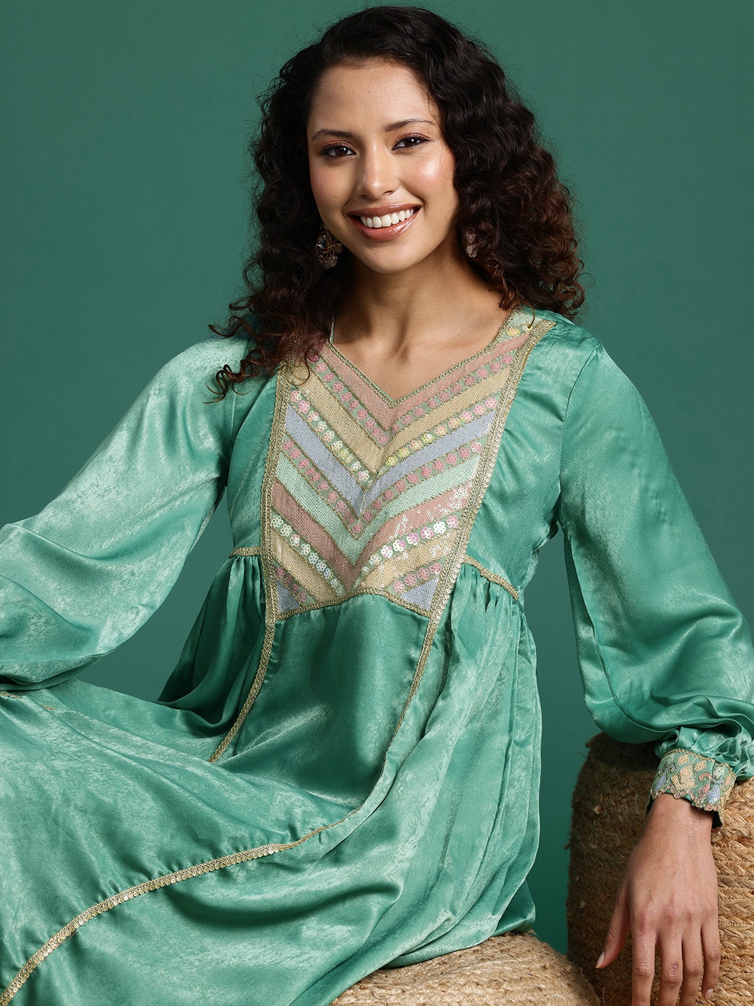 

Sangria Sheen Finish Sequin Embellished A-Line Velvet Finish Kurta Set, Green