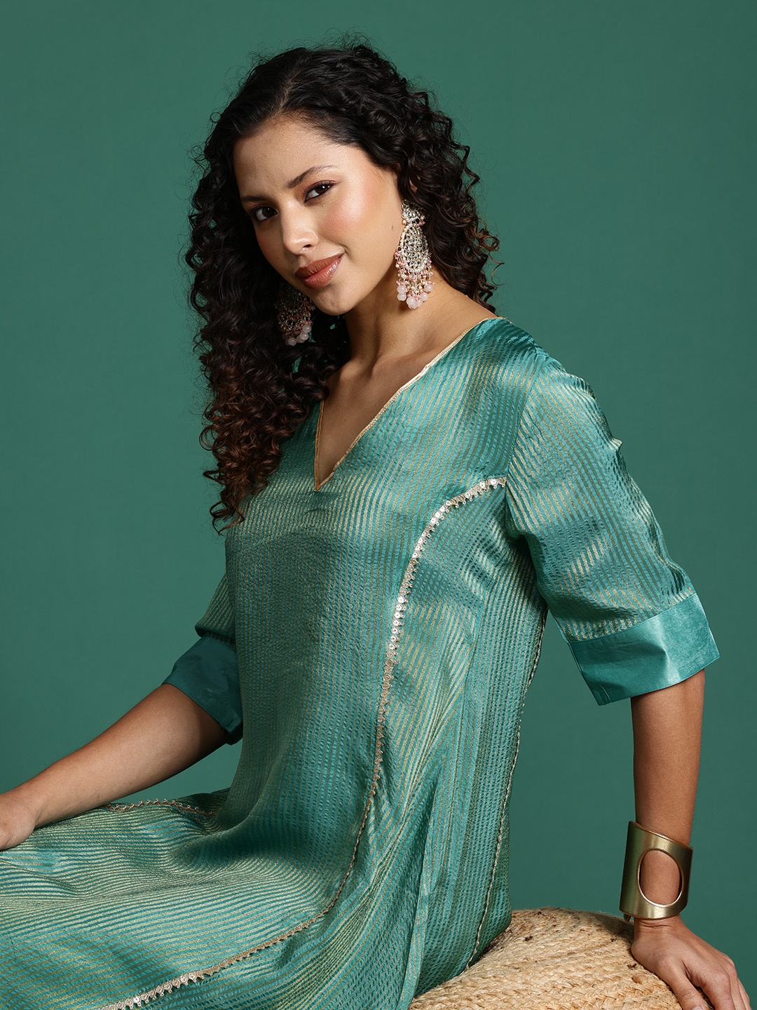 

Sangria Sequin Detail Gotta Patti Paneled Kurta Set, Green