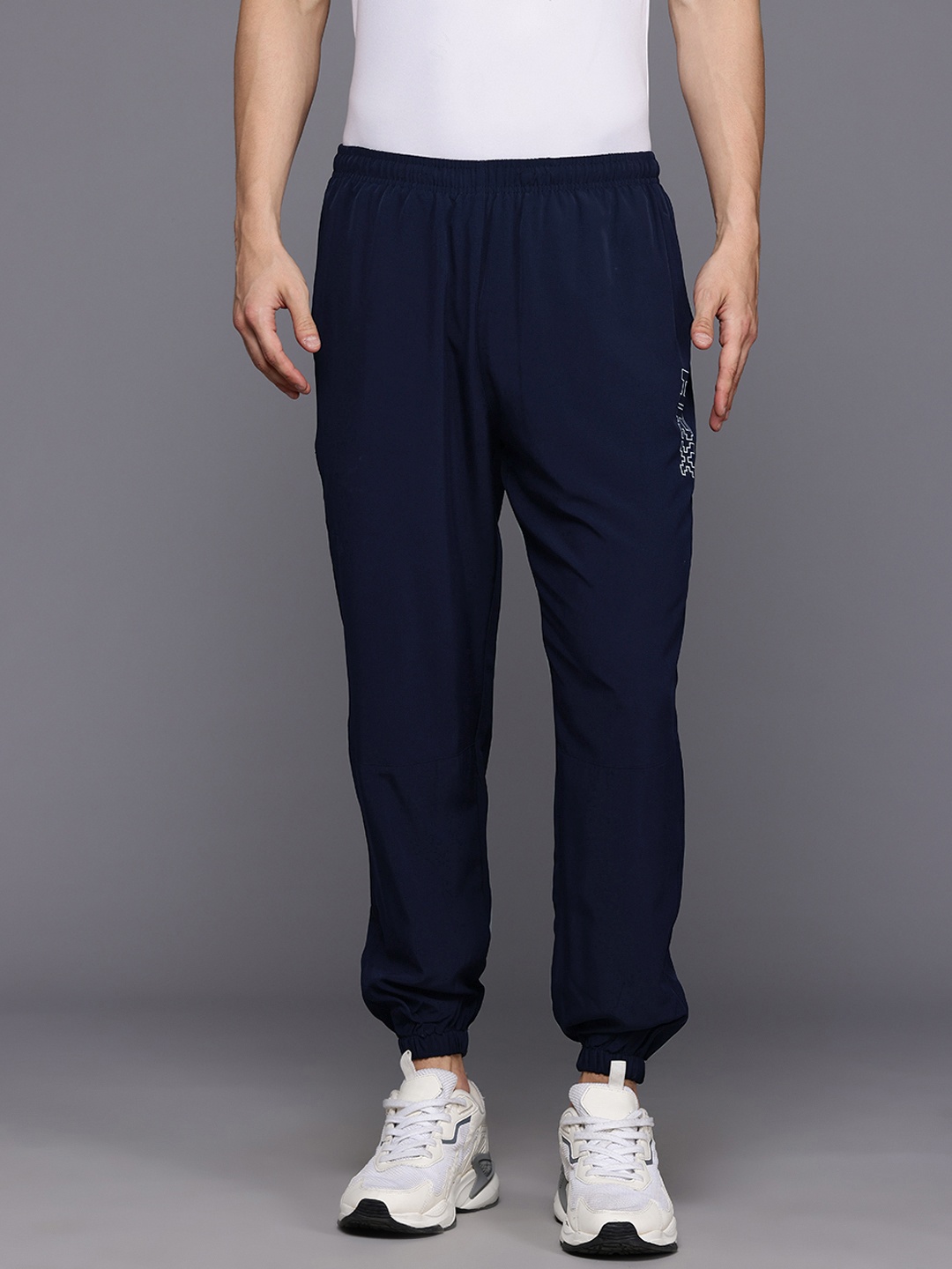 

HRX by Hrithik Roshan Men Regular-Fit Brand-Logo Print Joggers, Navy blue