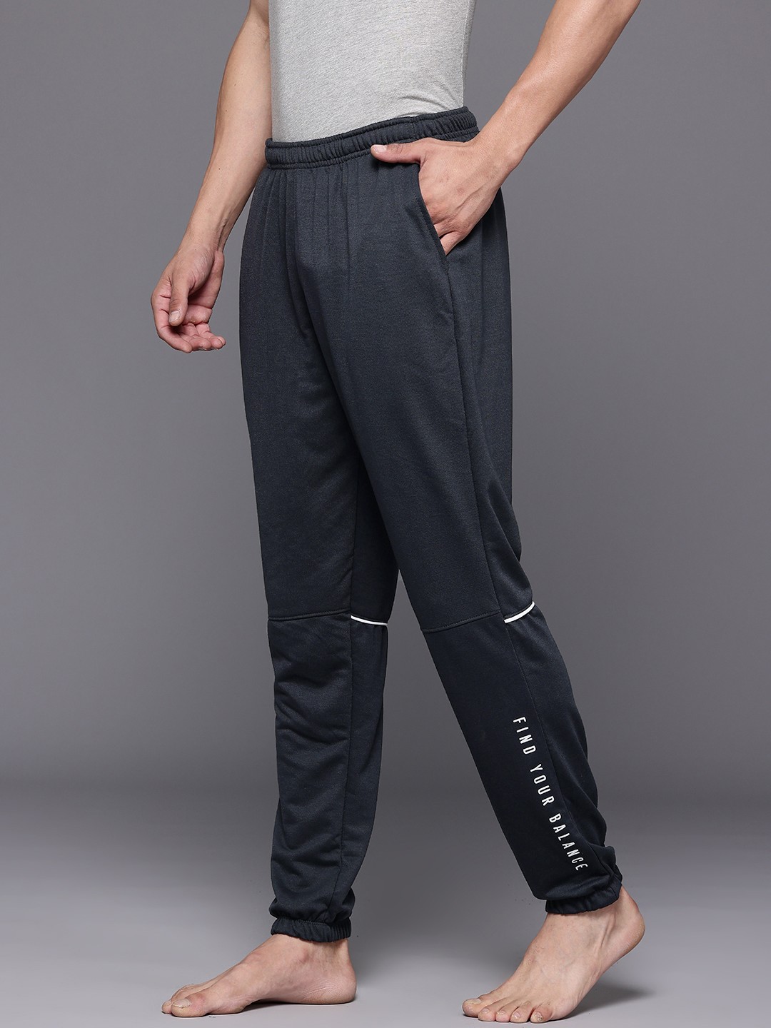 

HRX by Hrithik Roshan Paneled Yoga Trackpants, Charcoal