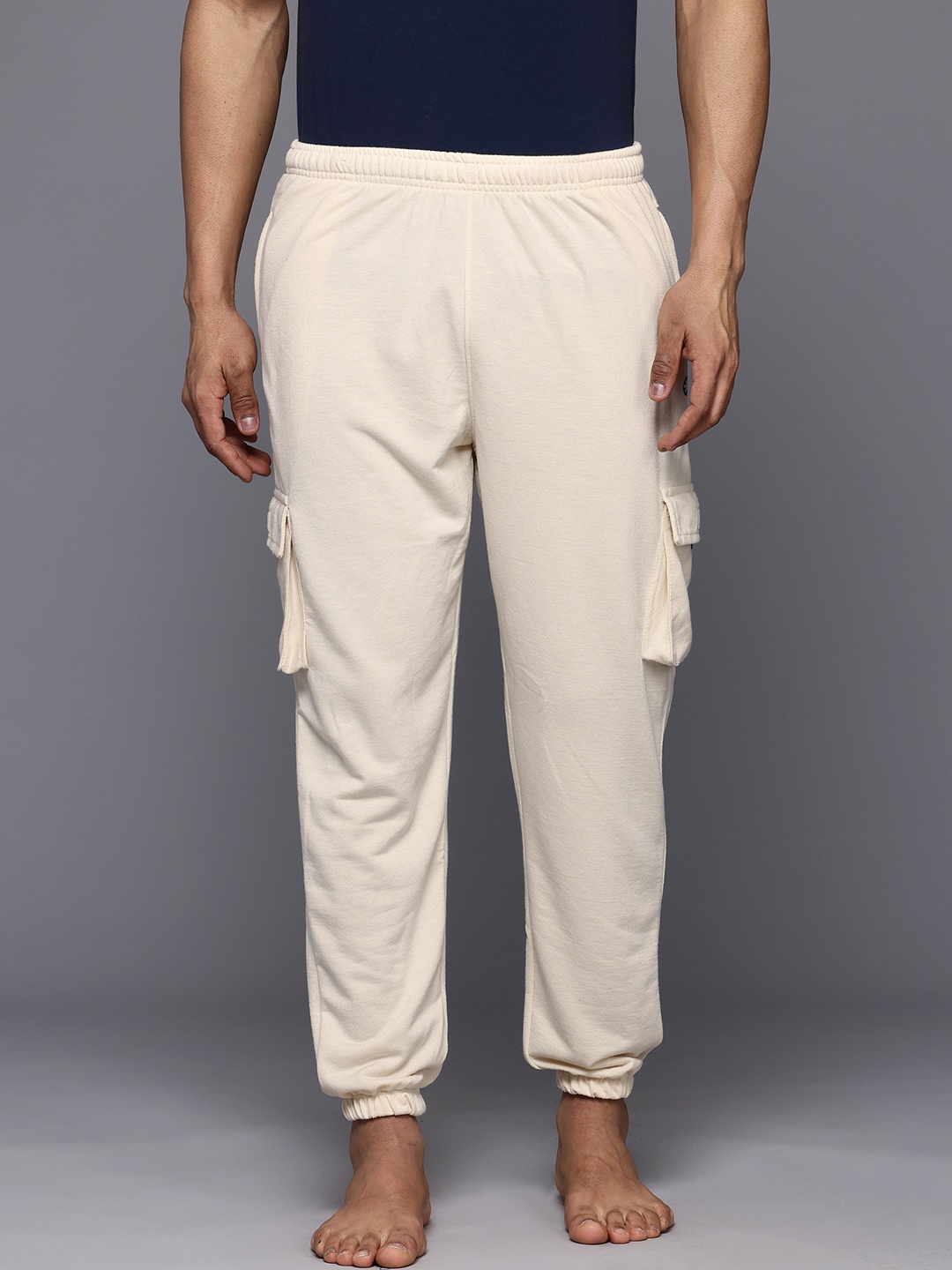 

HRX by Hrithik Roshan Men Cargo-Style Yoga Joggers, Cream