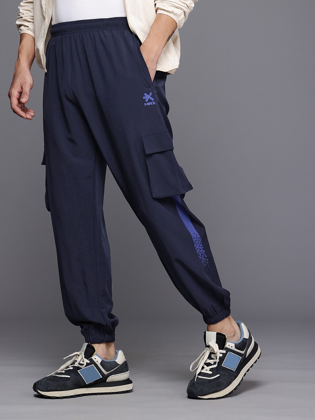 

HRX by Hrithik Roshan Men STREETPULSE Regular Fit Joggers, Navy blue