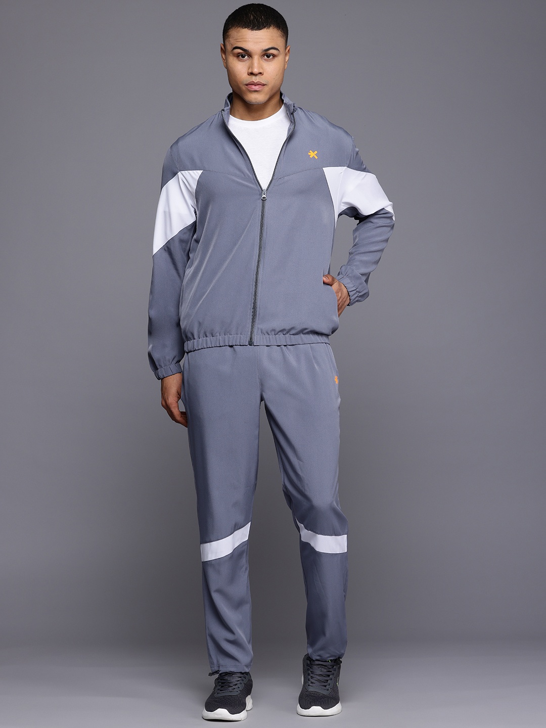 

HRX by Hrithik Roshan Colourblocked Detail Training Tracksuit, Grey