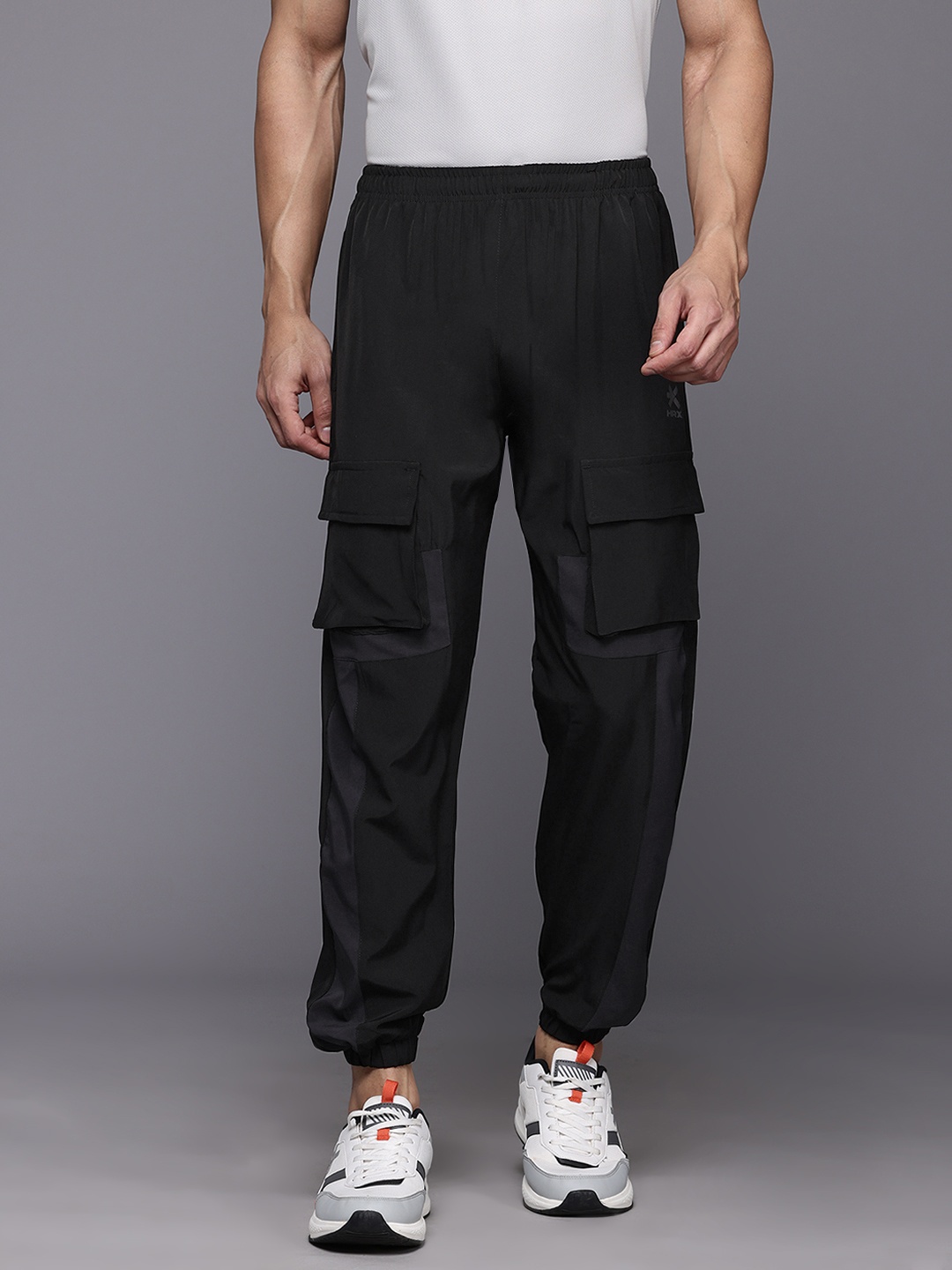 

HRX by Hrithik Roshan Men Lifestyle Cargo-Style Joggers, Black