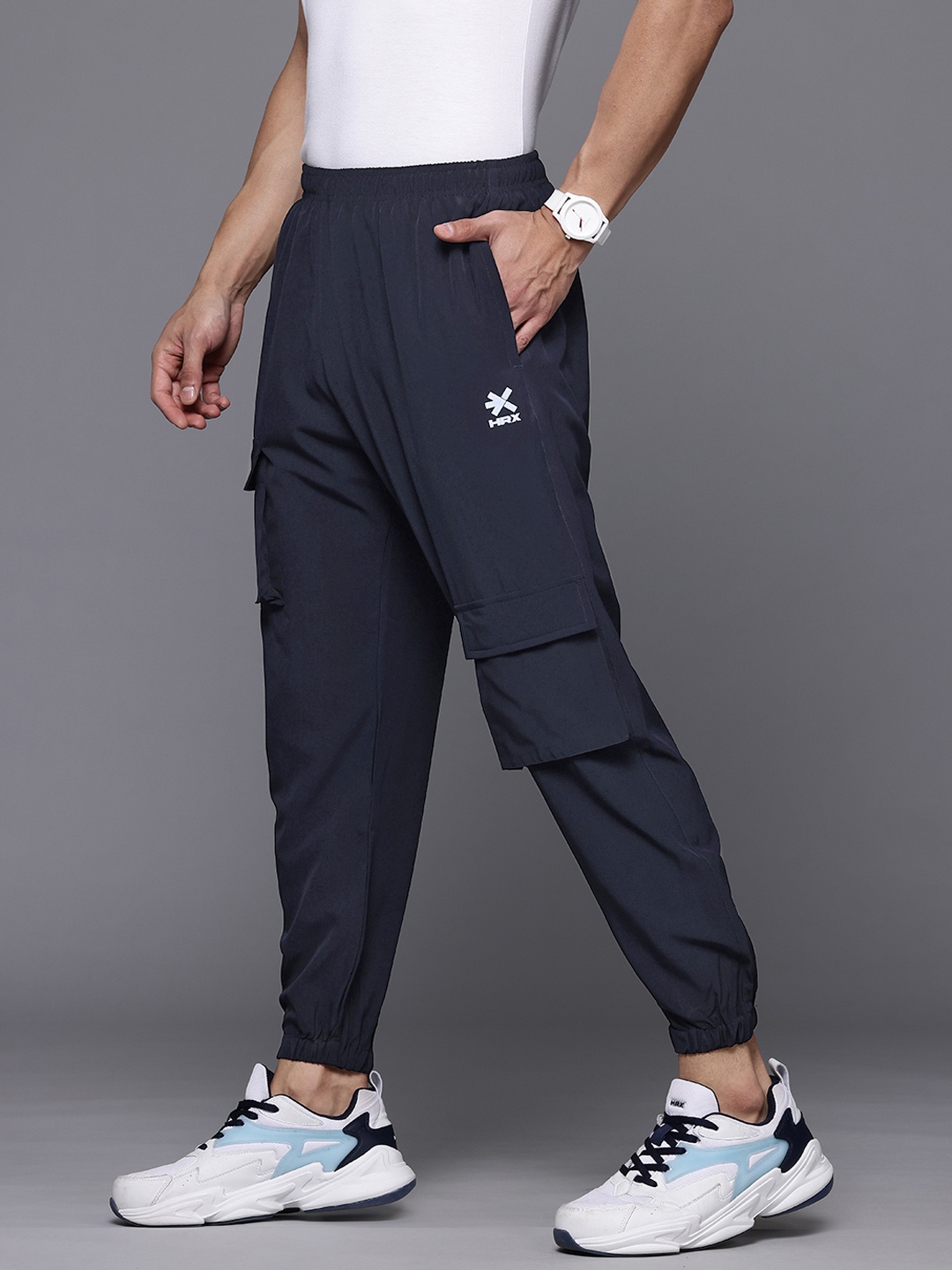 

HRX by Hrithik Roshan Men Mid-Rise Cargo Style Lifestyle Joggers, Navy blue