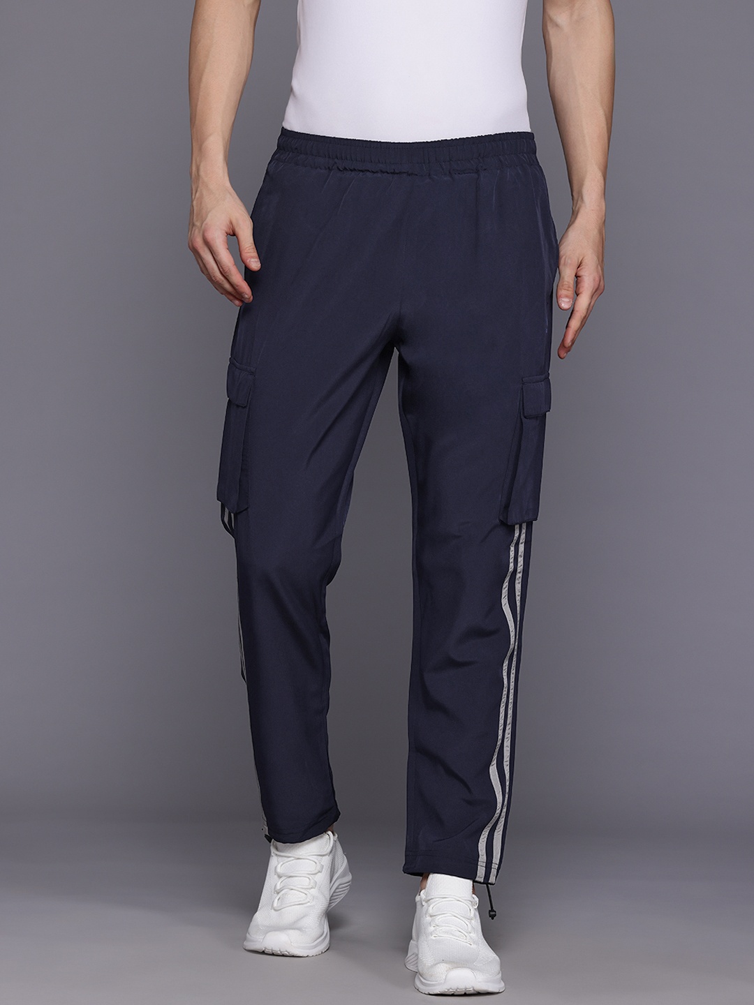 

HRX by Hrithik Roshan Relaxed Fit Striped Joggers, Navy blue