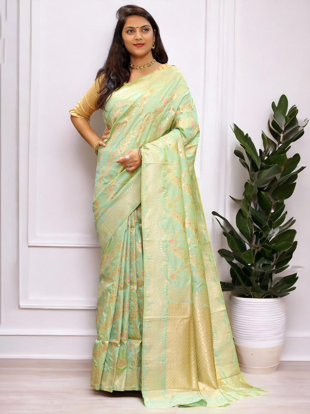 

Vastrasky Global Woven Design Zari Saree, Sea green