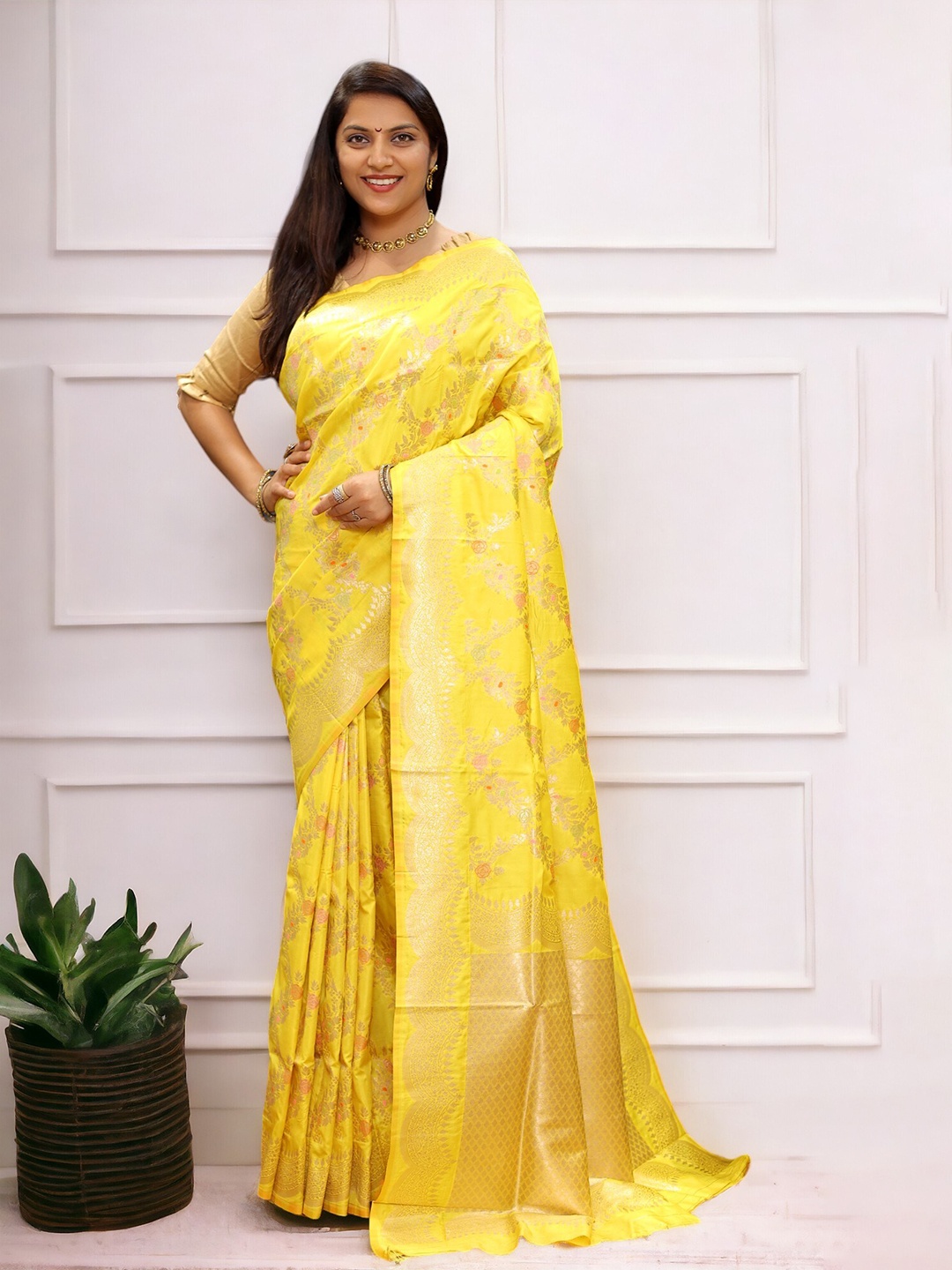 

Vastrasky Global Ethnic Motifs Zari Saree, Yellow