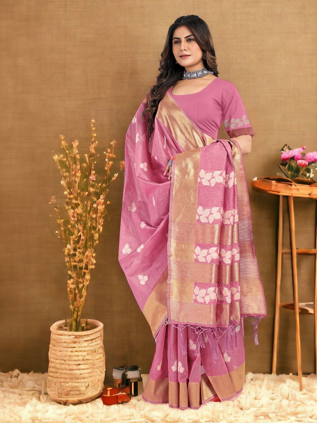 

Vastrasky Global Ethnic Motifs Zari Saree, Pink