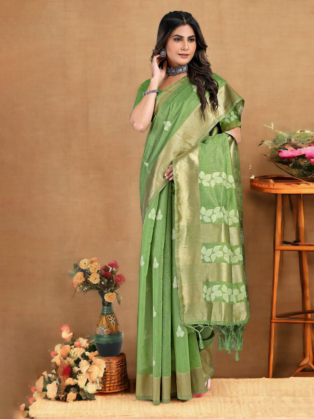 

Vastrasky Global Ethnic Motifs Zari Saree, Green