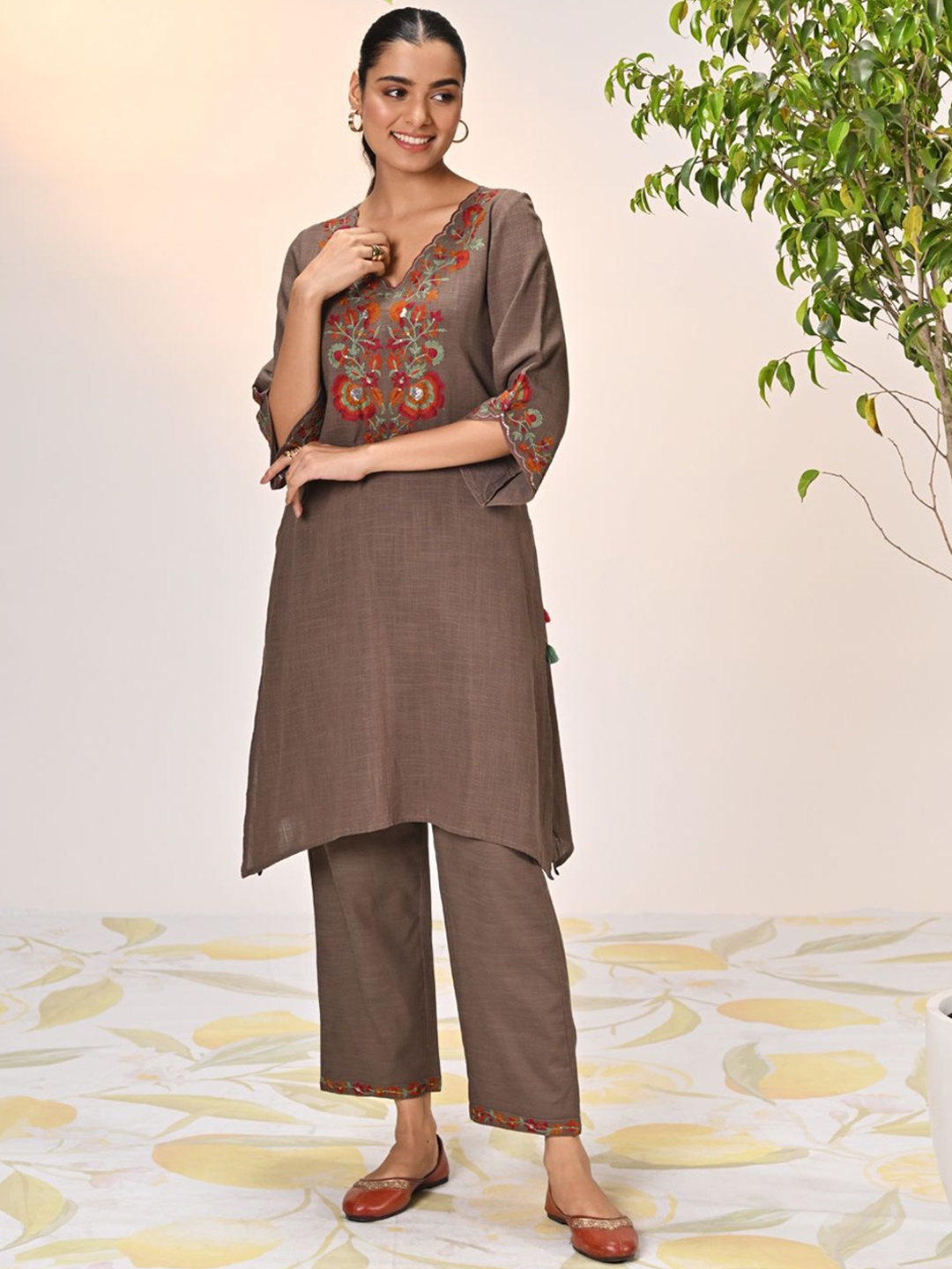 

Lakshita Floral Embroidered Kurta with Trouser, Brown